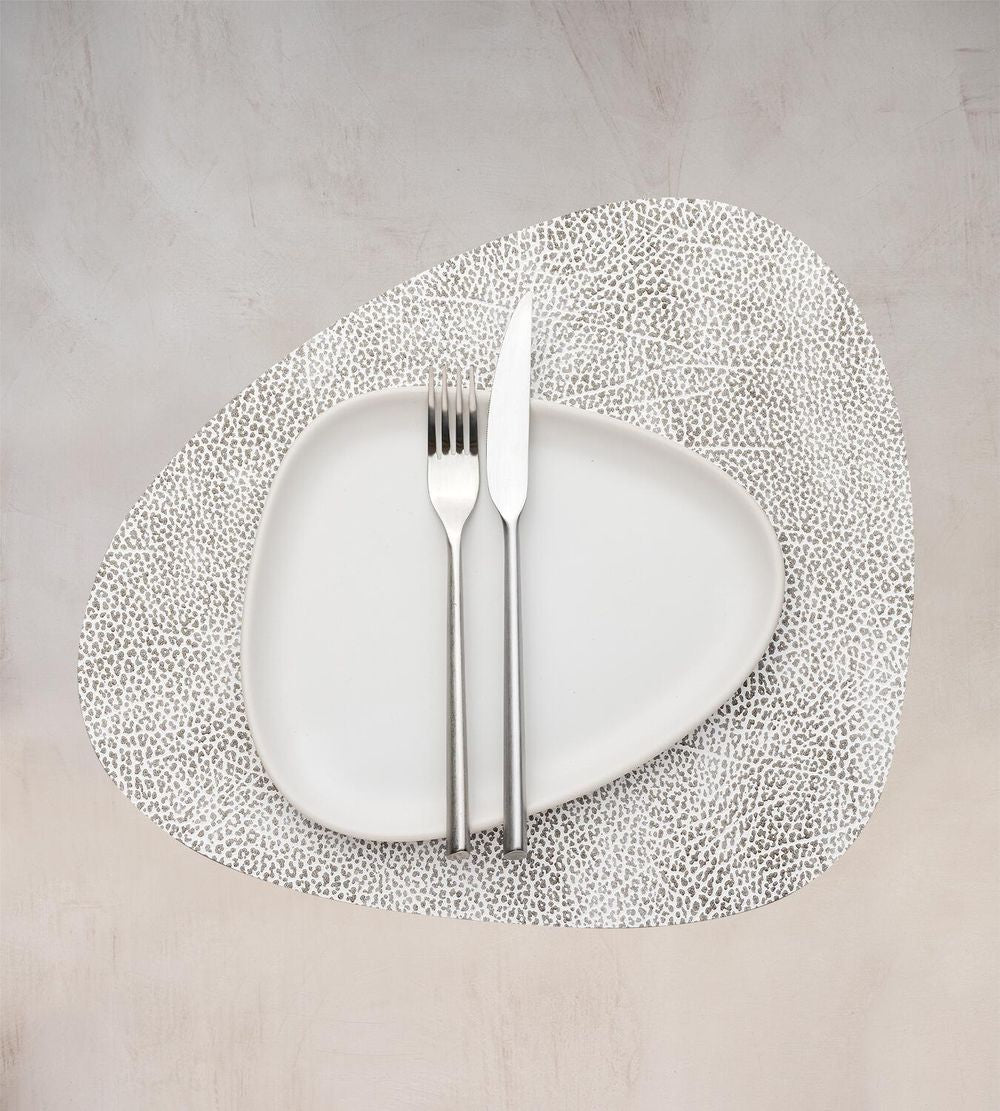 Lind DNA Curve Placemat Hippo Leather M, White Grey