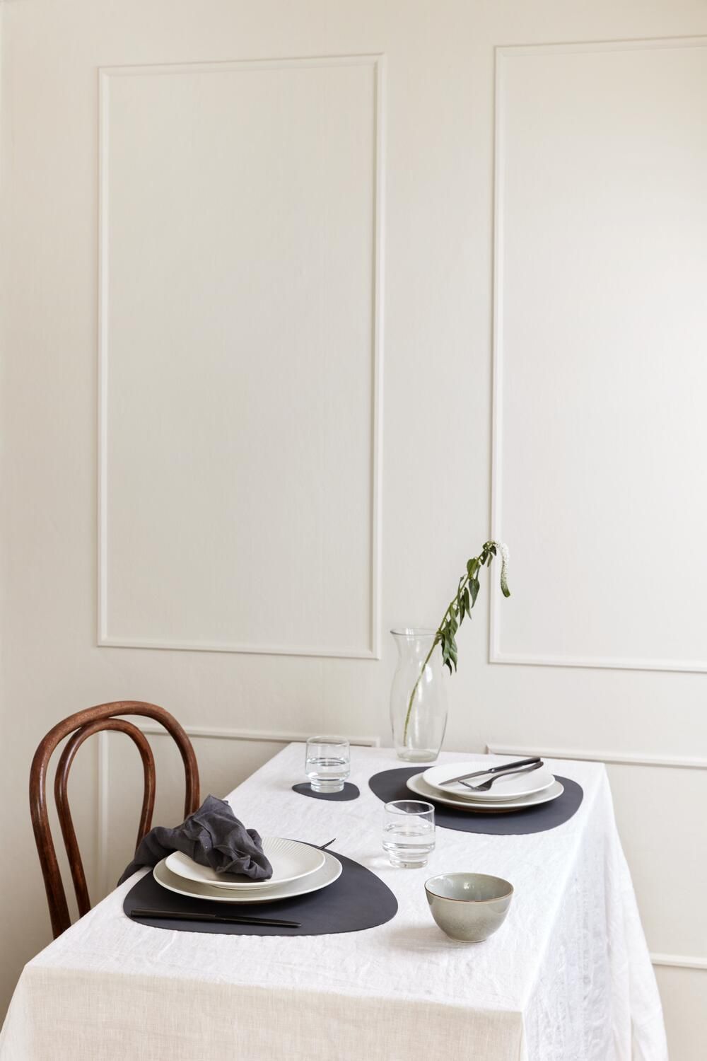 Lind ADN Curve Placemat Nupo Leather L, anthracite