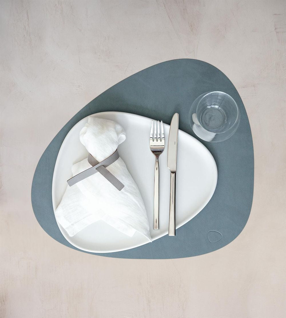 Lind ADN Curve Placemat Nupo Leather L, bleu clair