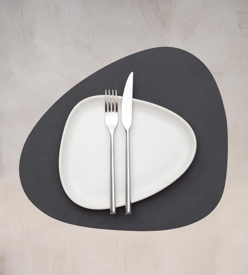 Lind ADN Curve Placemat Nupo Leather M, anthracite