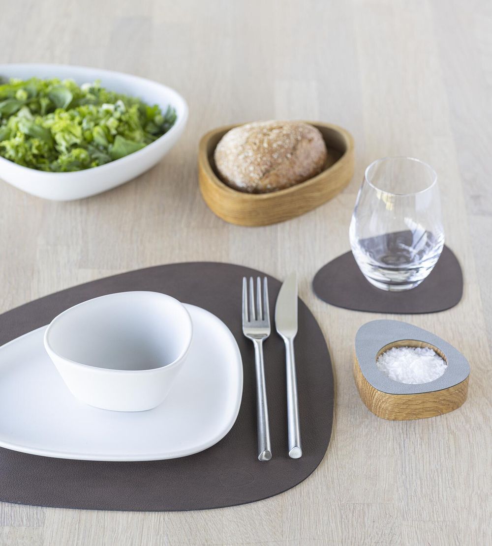 Lind ADN Curve Placemat Nupo Leather M, brun foncé