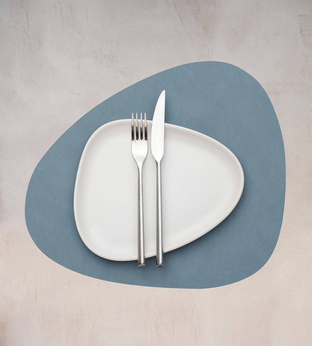 Lind ADN Curve Placemat Nupo Leather M, bleu clair