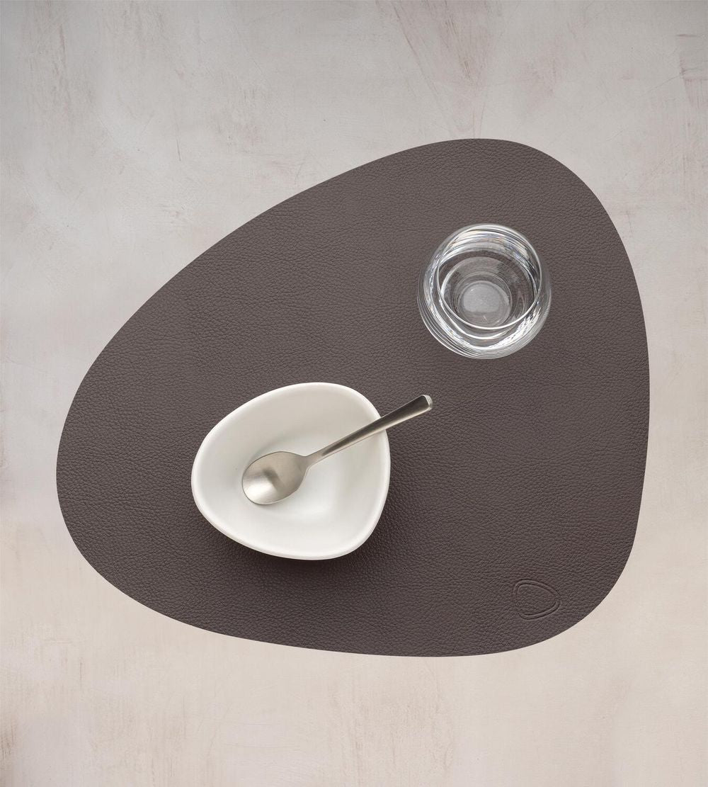 Lind ADN Curve Placemat Serene Cuir M, Ha Sel