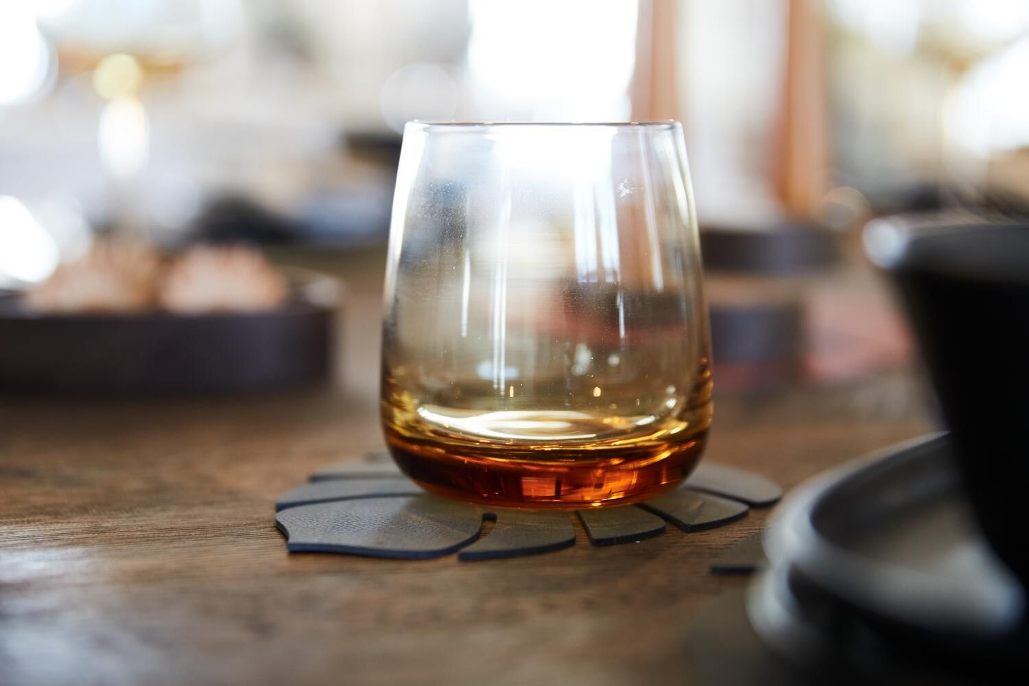 Lind ADNa Leaf Verre Coaster Nupo Cuir, Curry brûlé