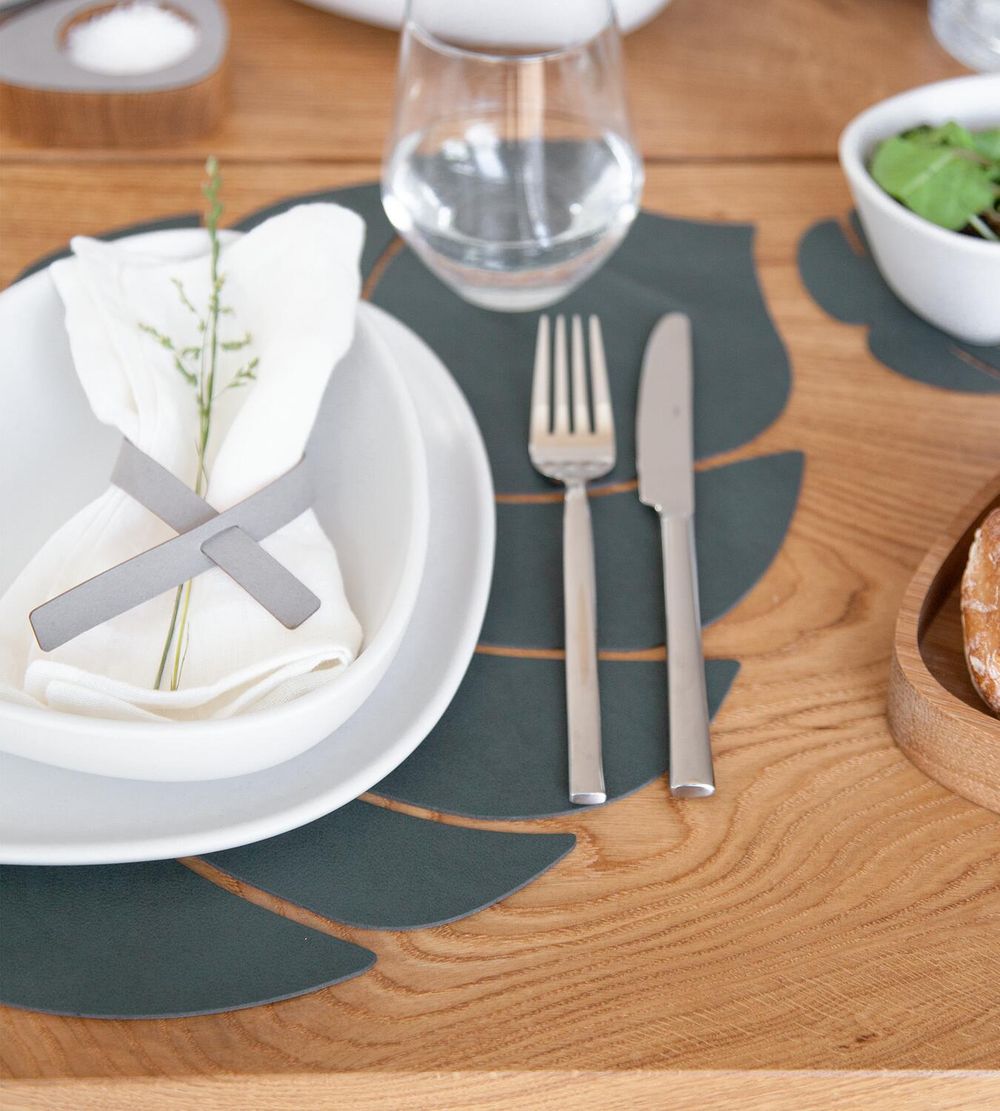 Lind Dna Leaf Placemat Nupo Leather L, Dark Green