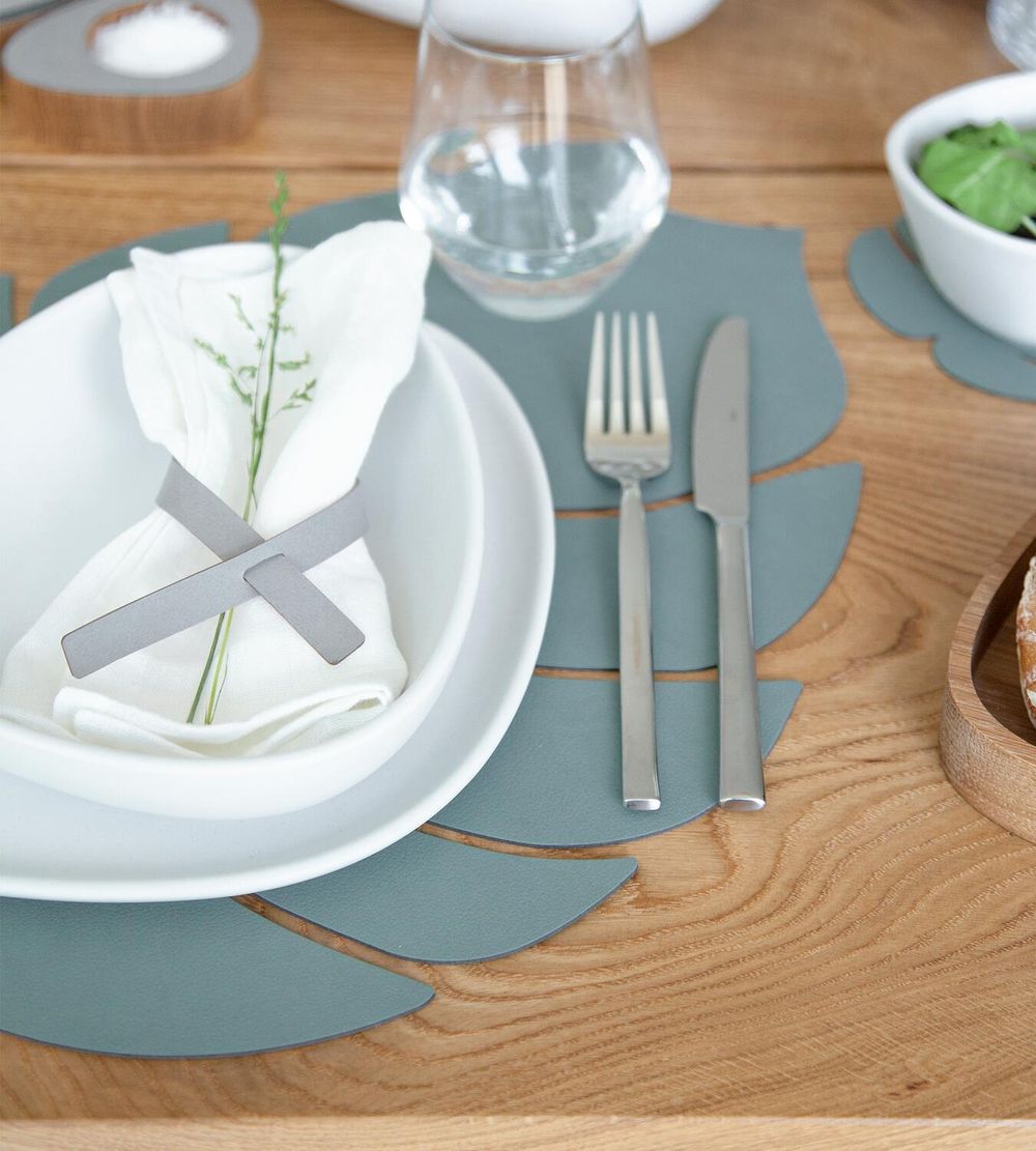 Lind ADNa Leaf Placemat Nupo Leather L, Green pastel