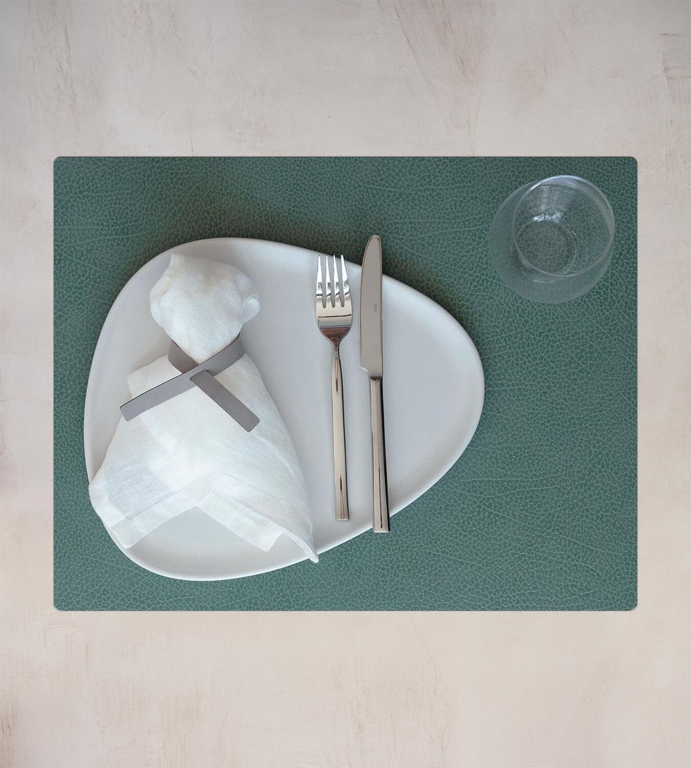 Lind DNA Square Placemat Hippo Leather L, Green pastel