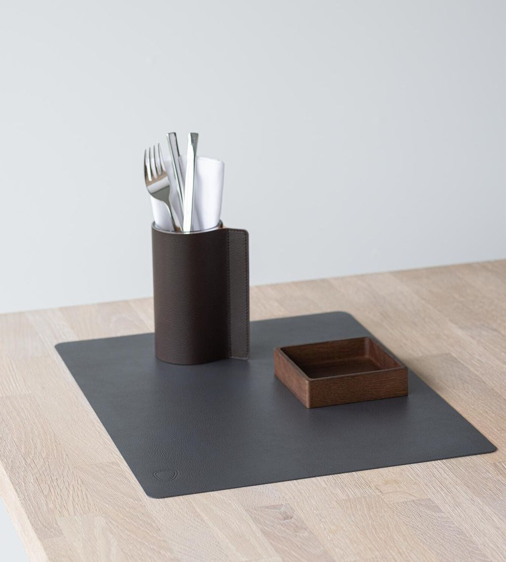 Lind DNA Square Placemat Cuir Seree L, anthracite