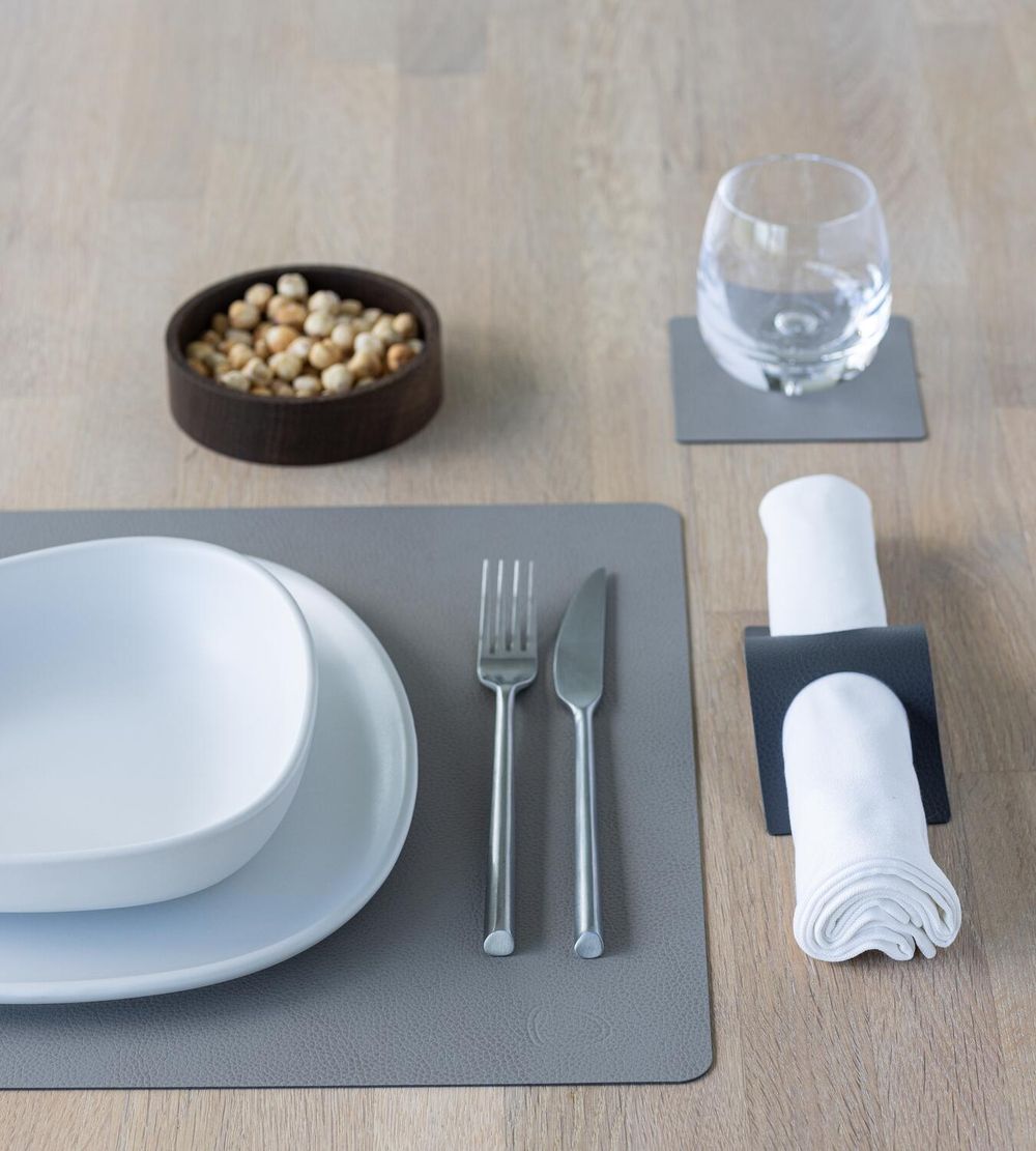 Lind DNA Square Placemat en cuir serein L, gris