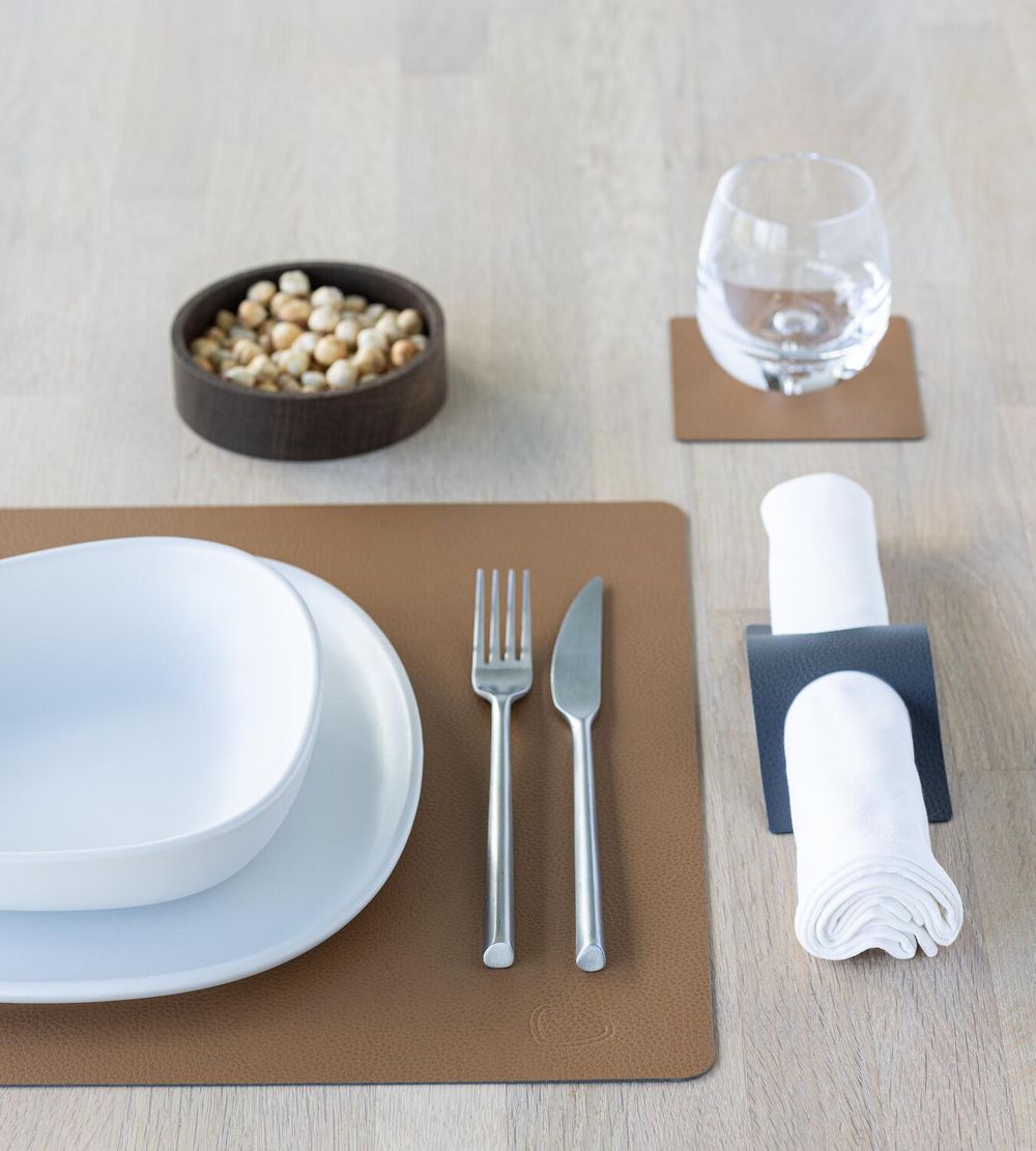 Lind DNA Square Placemat Serene Leder l, natürlich