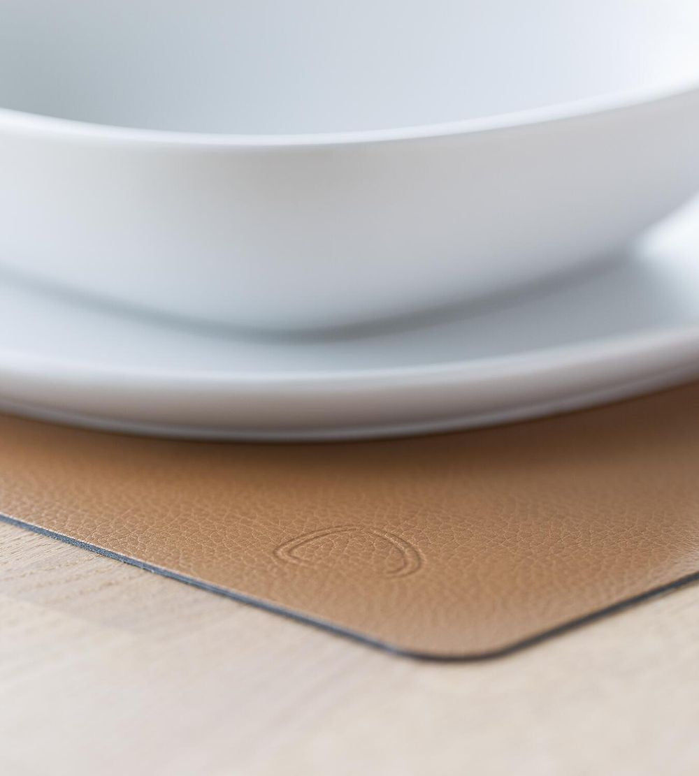 Lind DNA Square Placemat en cuir serein L, naturel