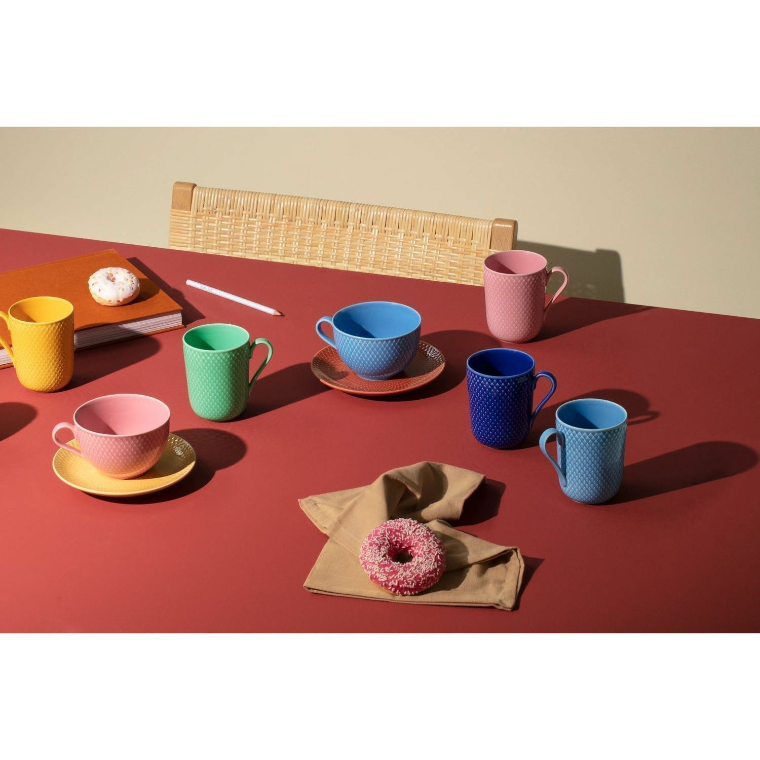 Lyngby Porcelæn Rhombe Color Tea tasse avec soucoupe, bleu / terre cuite