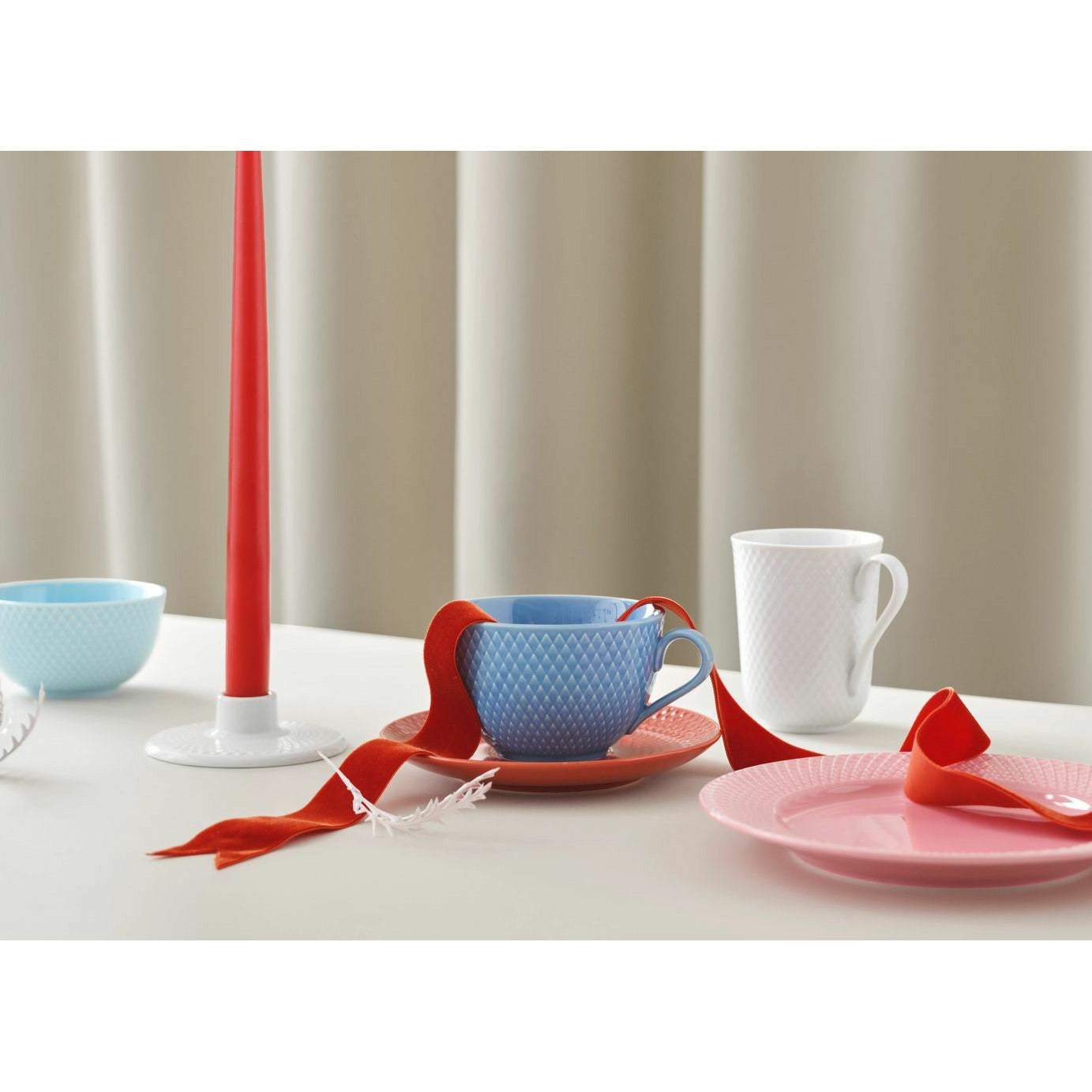 Lyngby Porcelæn Rhombe Color Tea tasse avec soucoupe, bleu / terre cuite