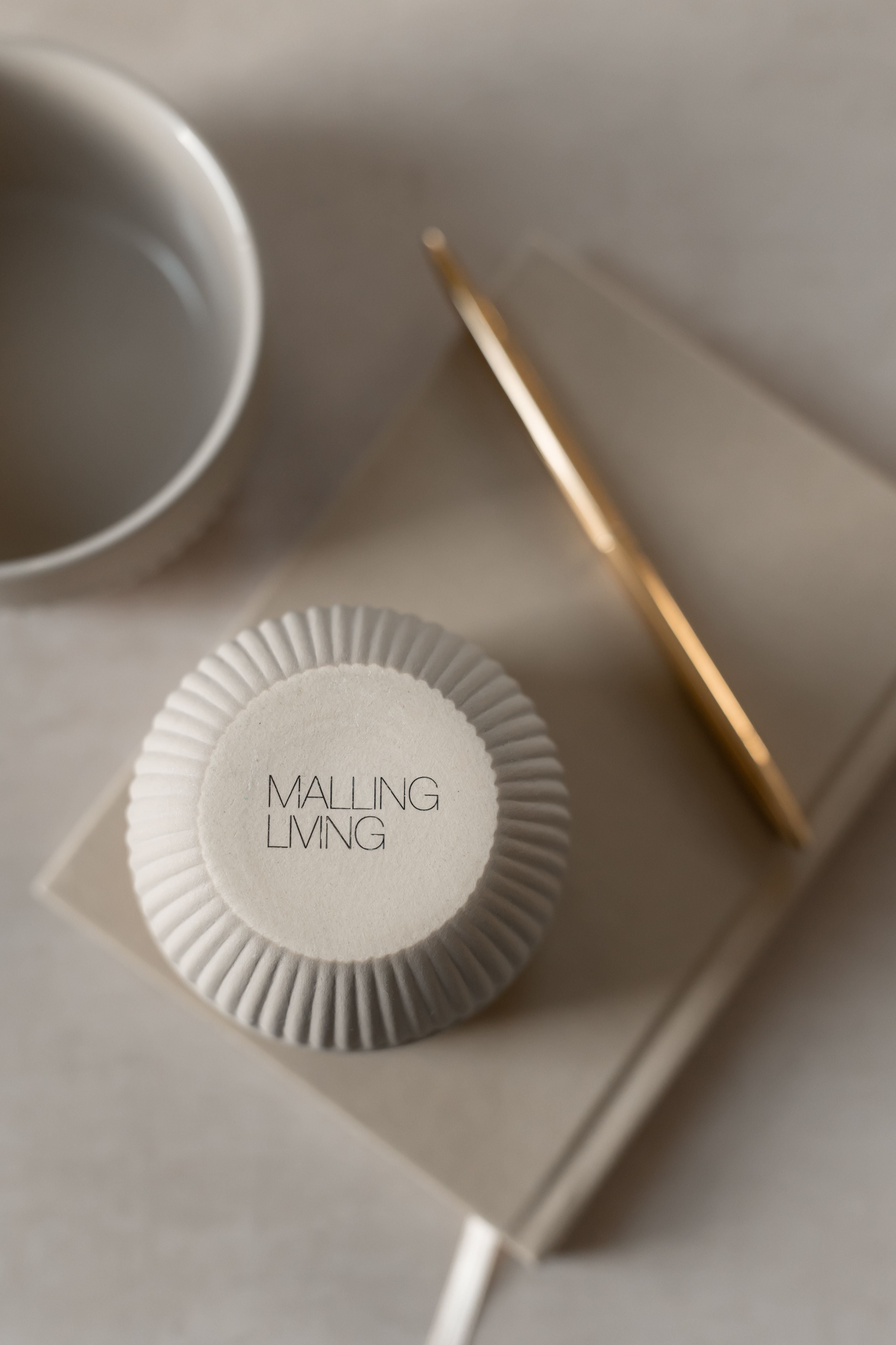 Malling Taza de raíz viviente grande, beige