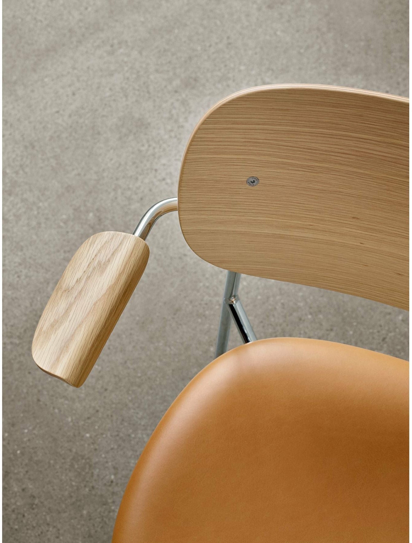 Audo Copenhagen Co Food Chair polstret sæde Black Oak, Chrome/Dakar 0842