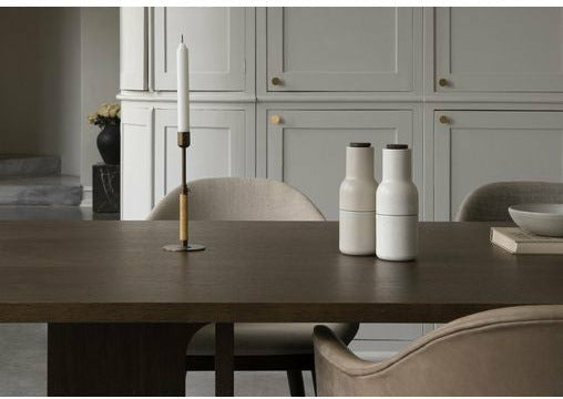 Audo Copenhagen Harbor Silla de comedor de roble natural, gris claro