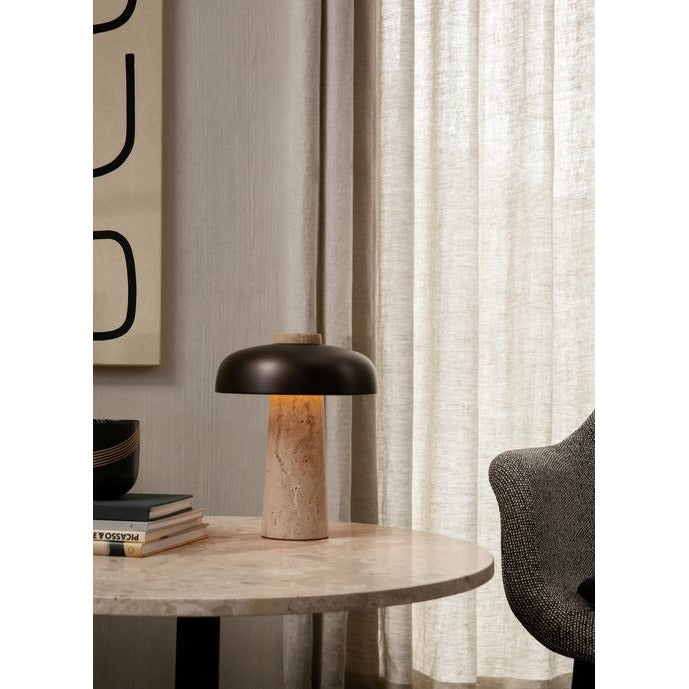 Audo Copenhagen Reverse Table Lampe, Travertine Marmor