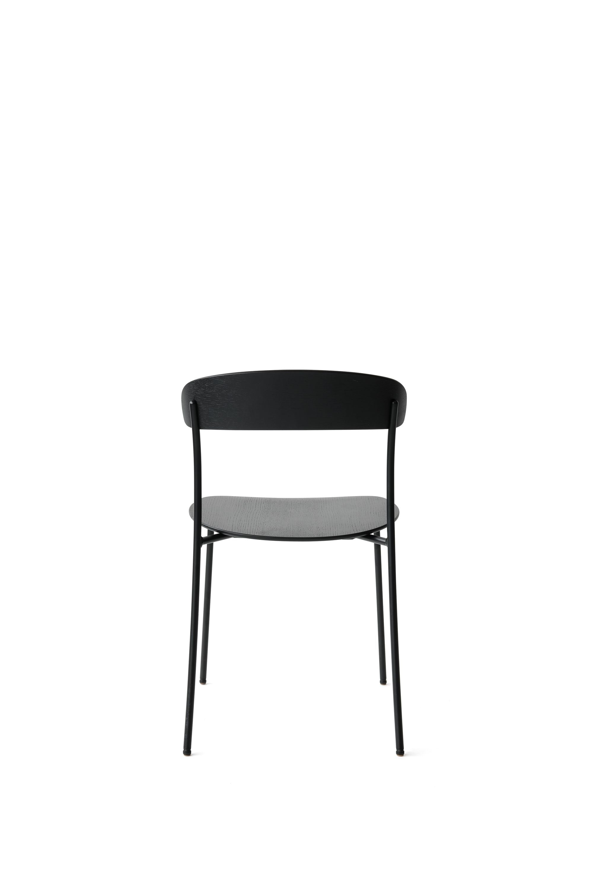 Neue Arbeiten fehlender Stuhl, schwarz