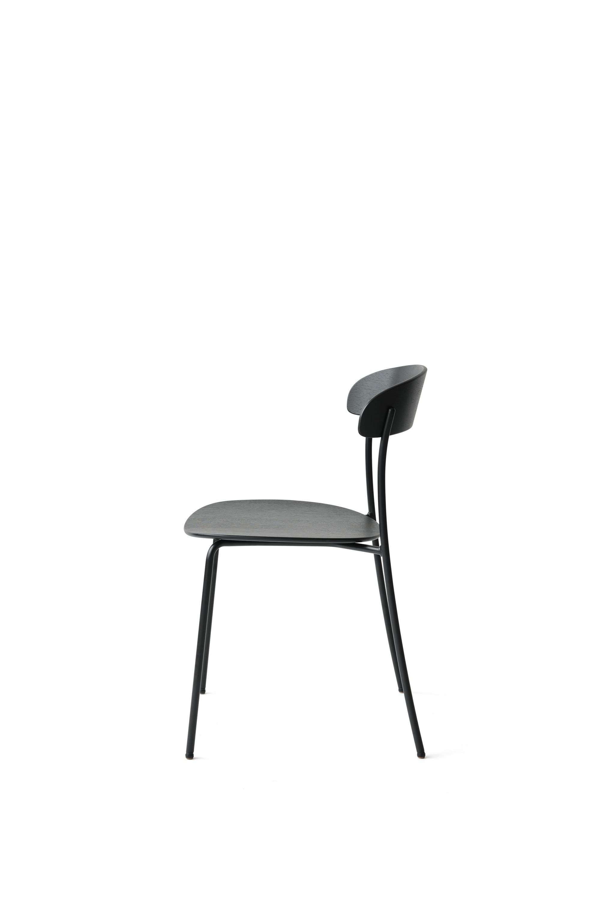 Neue Arbeiten fehlender Stuhl, schwarz