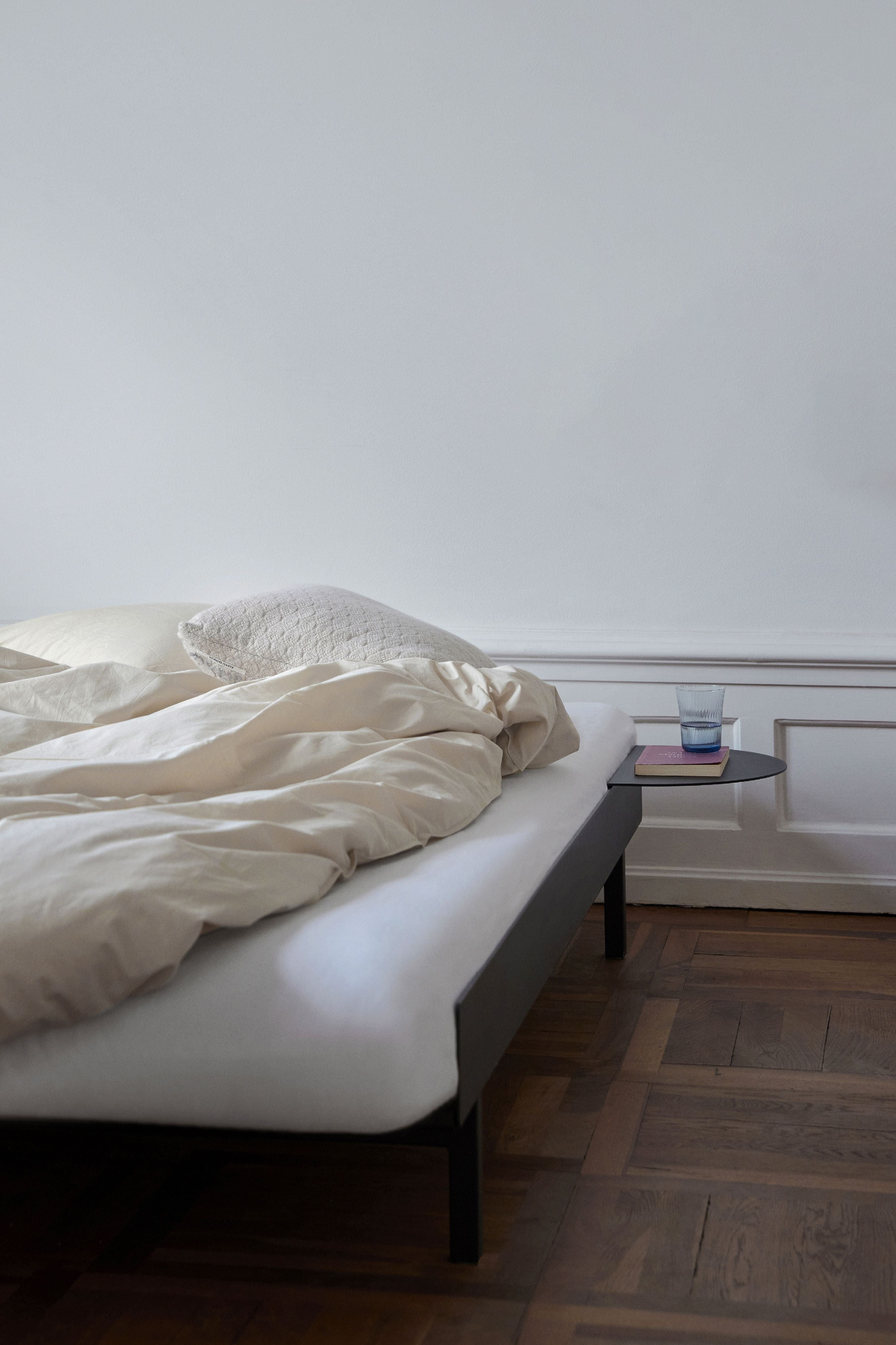 Moebe -Bett mit 2 Nachttischen 90 180 cm, schwarz