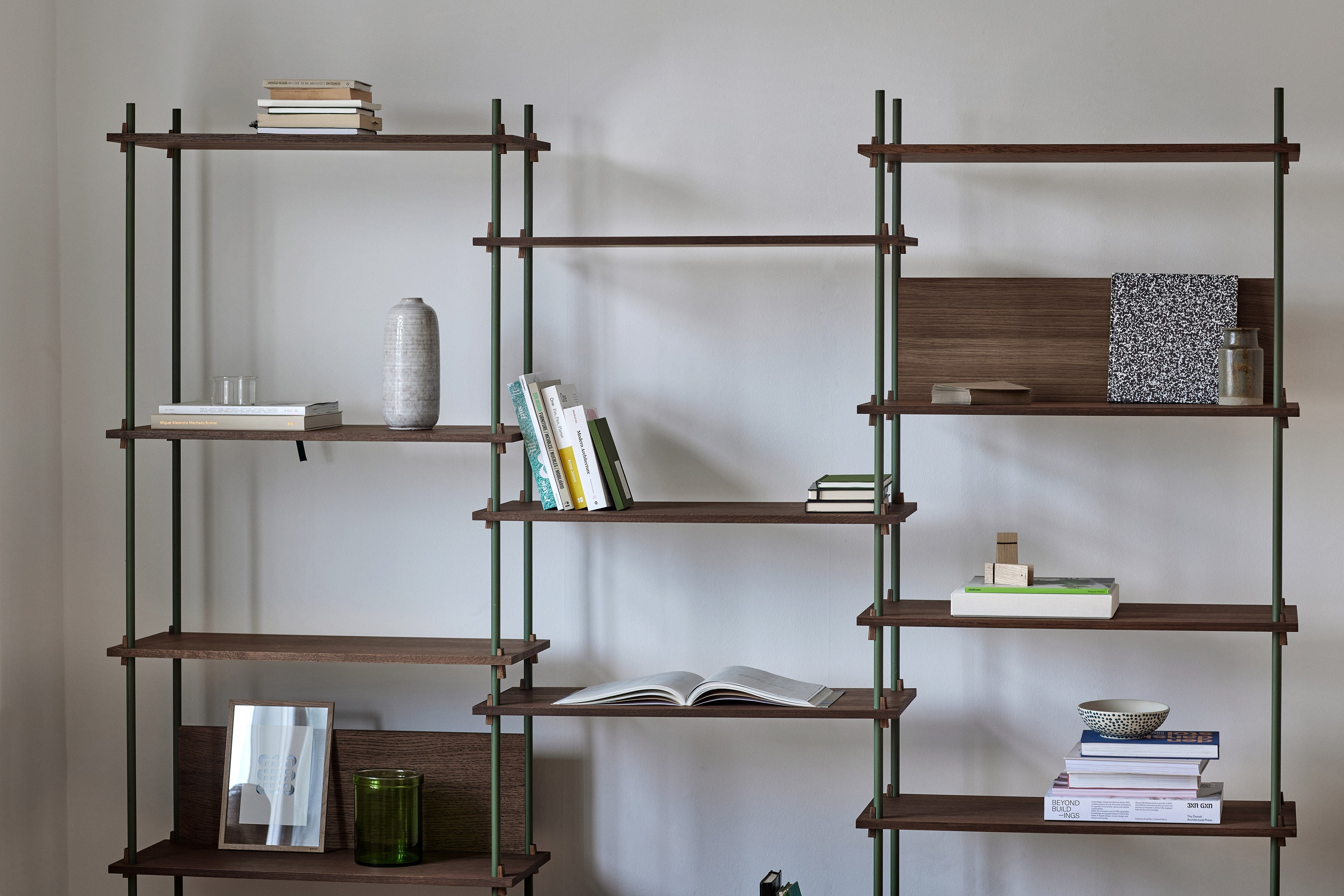 Moebe Shelving System S.255.3.B, Smoked Oak/Pine Green