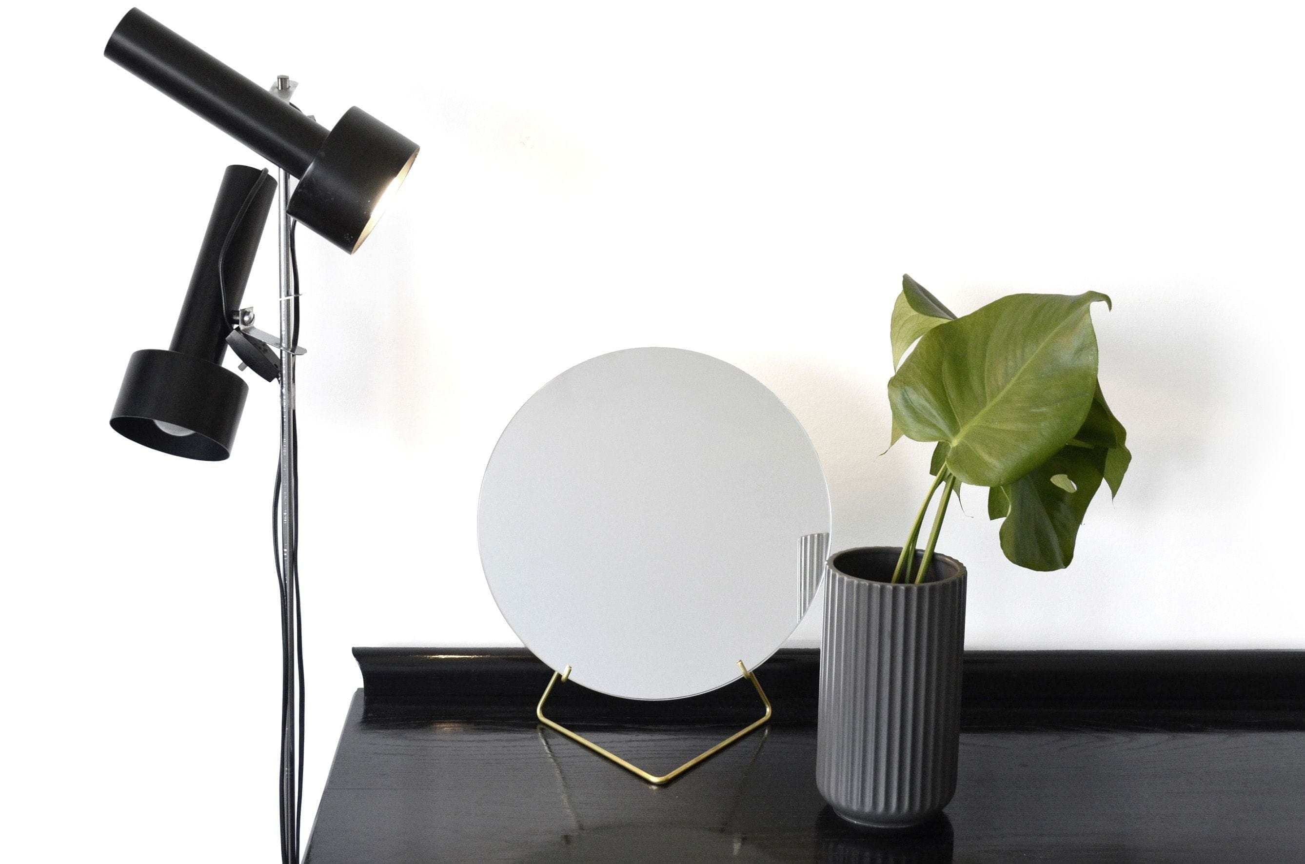 Moebe Standing Mirror ø20 Cm, Brass