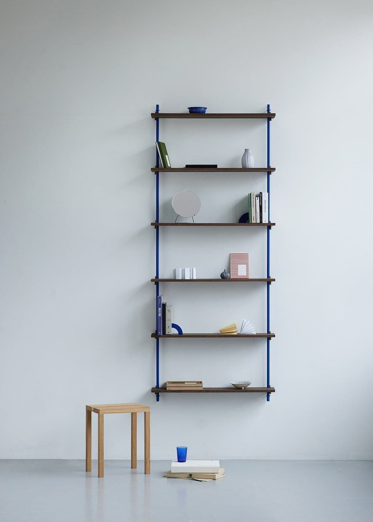 Moebe Wall Shelving Ws.85.2, Smoked Oak/Deep Blue