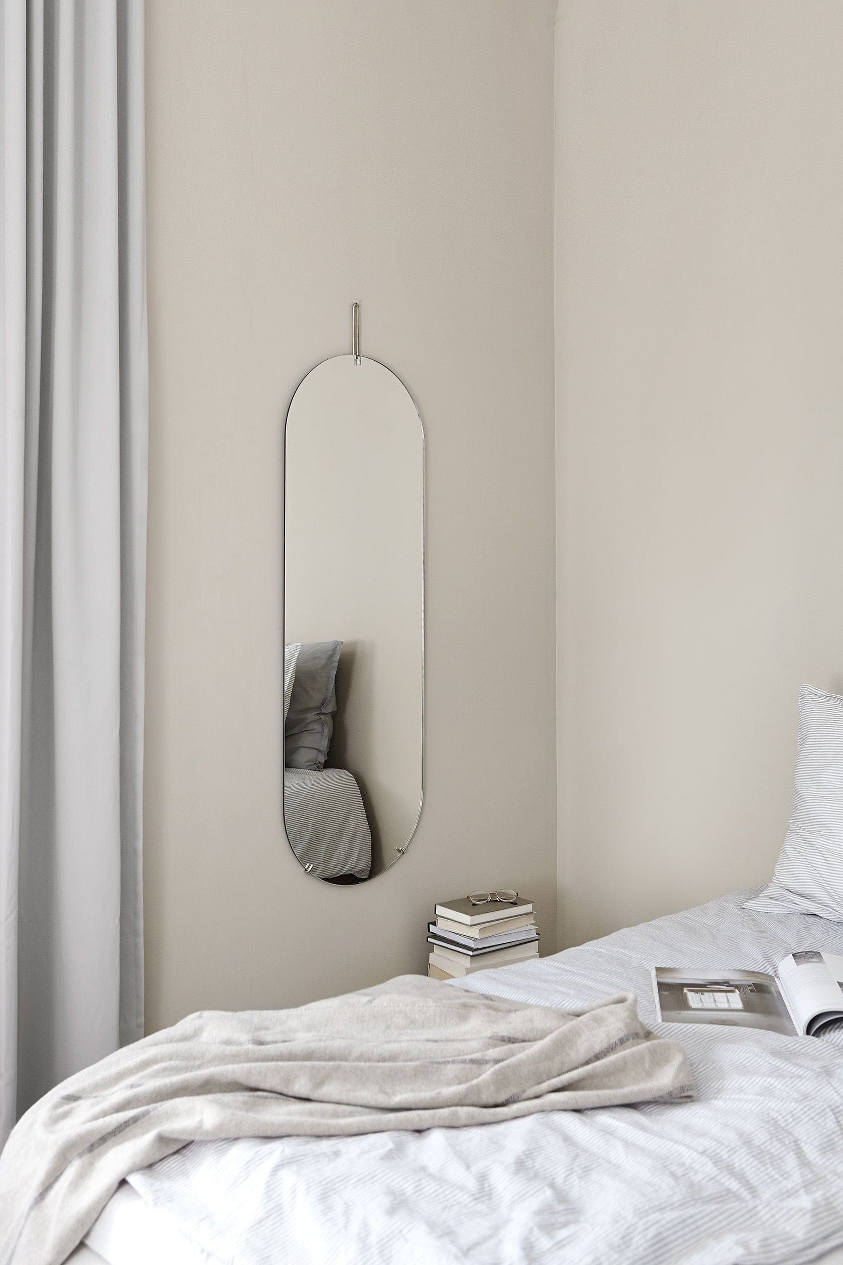 Moebe Wall Mirror 133 cm, krom