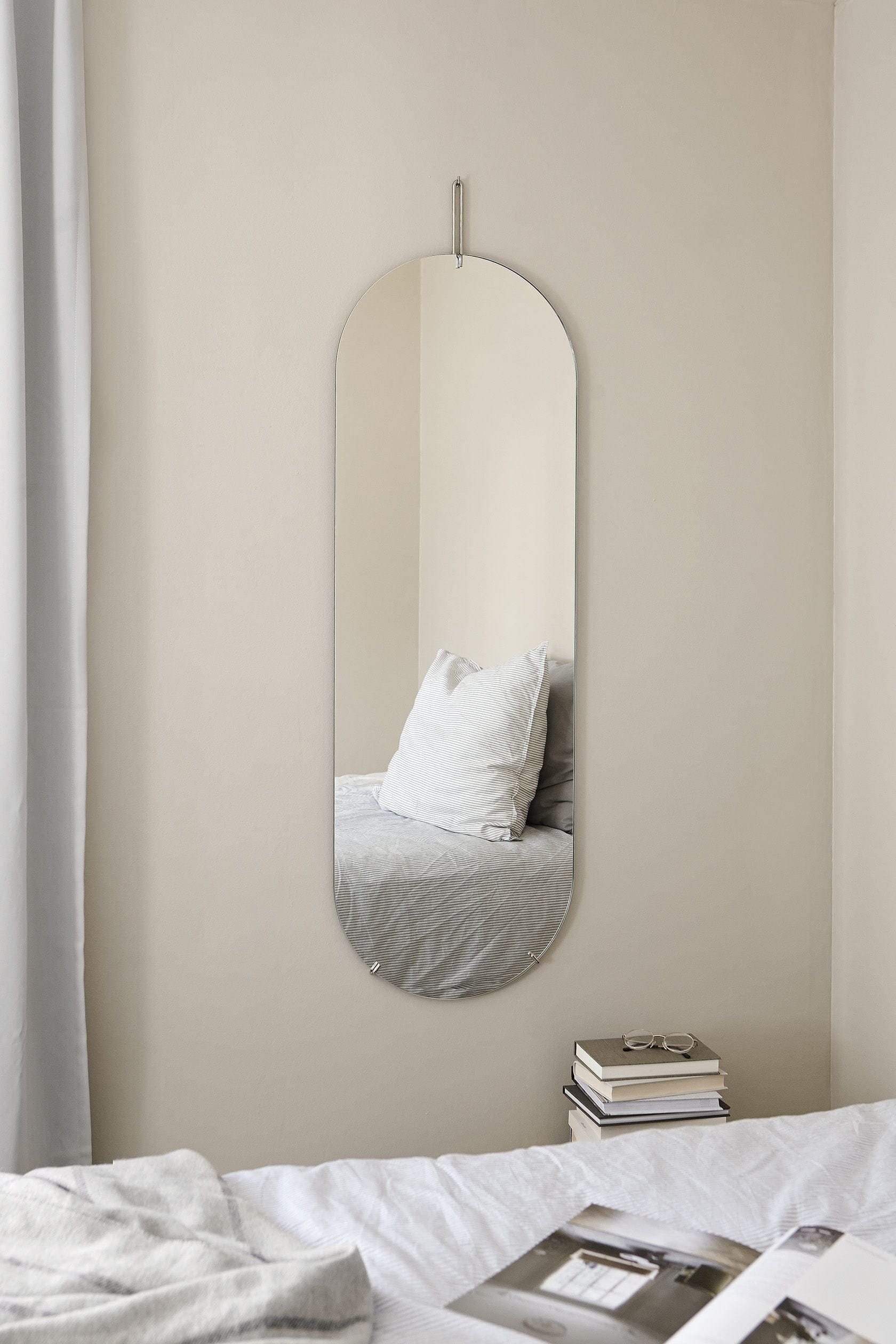 Moebe Wall Mirror 133 cm, Chrome