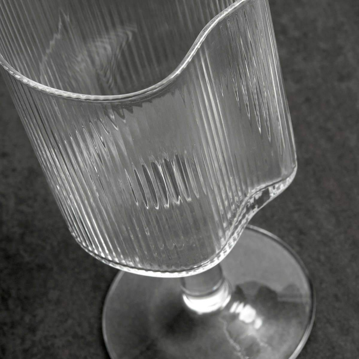 Muubs moden rødvinsglas klar, 16 cm