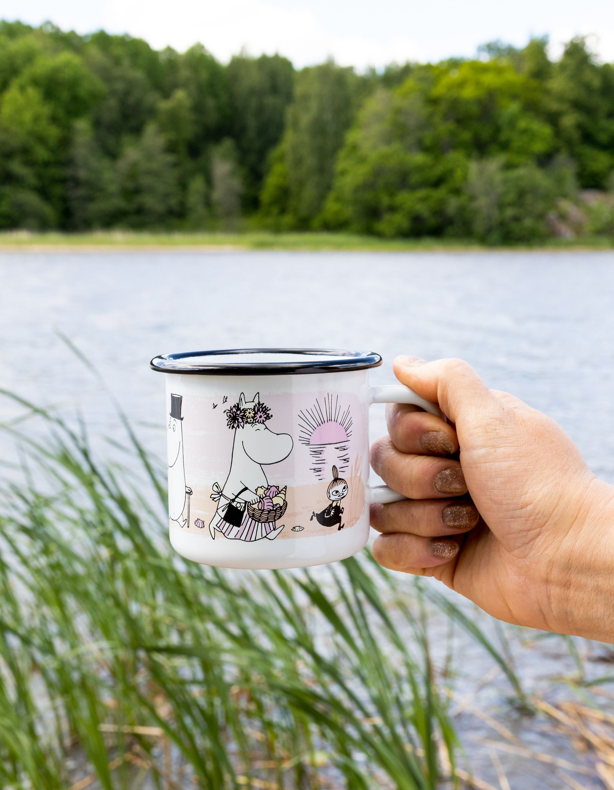 Muurla Moomin emalje kruser stranden