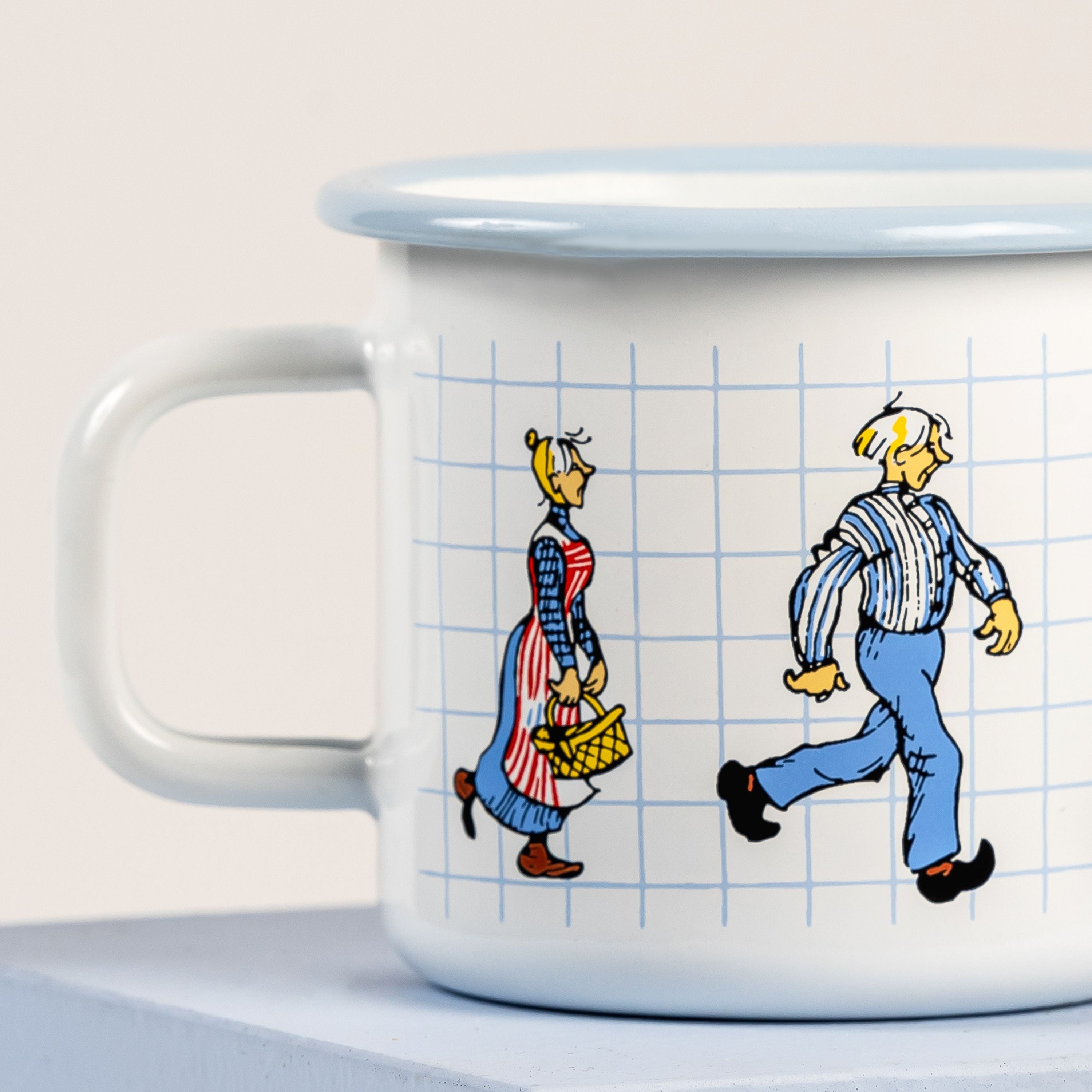 Muurla Emil de Lönnerberga Enamel Mug, la gente de Katthult