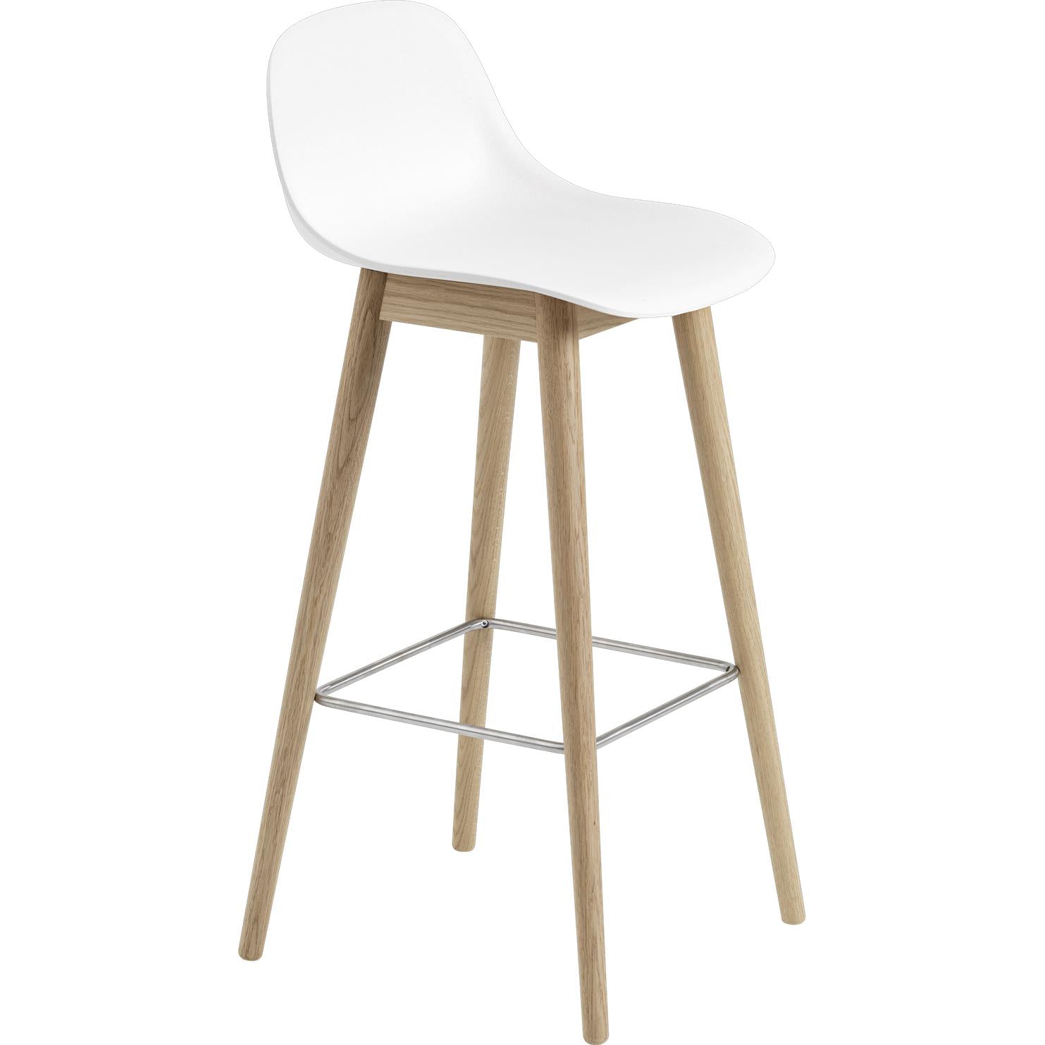 Cadeira de bar de fibra Muuto com pernas de madeira de encosto, assento de fibra/couro, branco/carvalho
