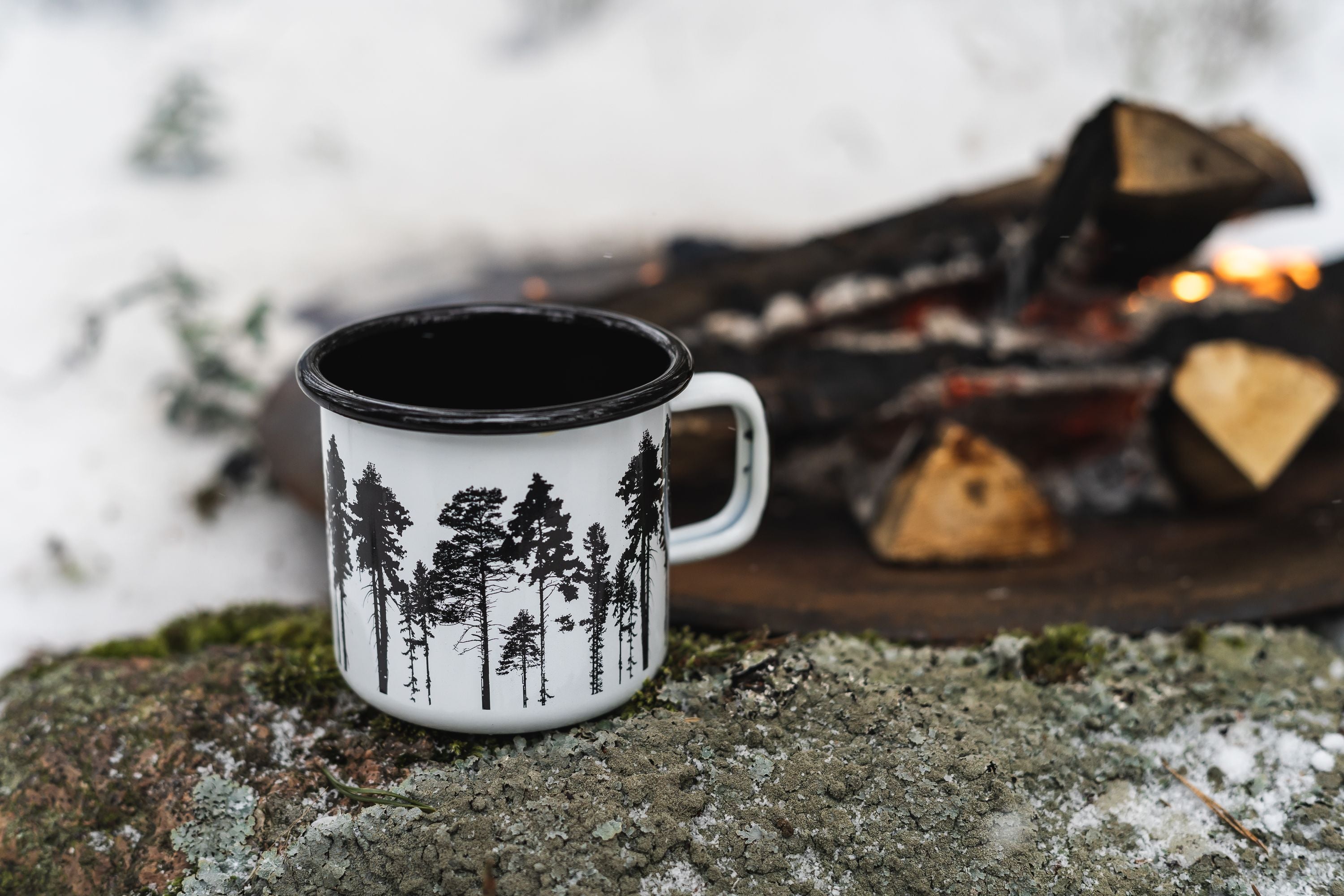 Muurla Nordic Enamel Mug, El bosque