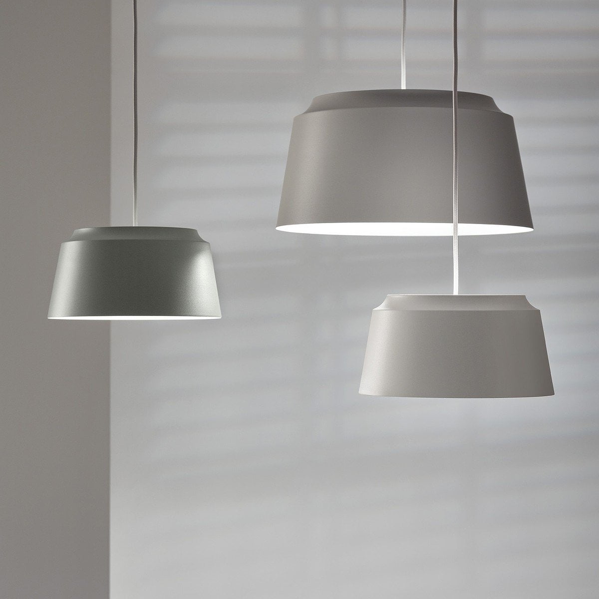 Puik Groove Anhängerlampe, grau