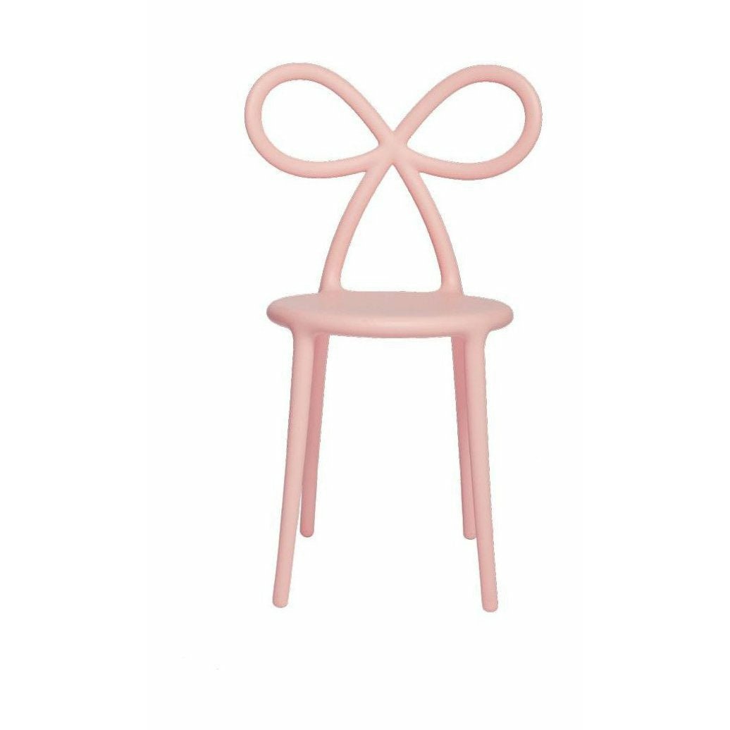 Chaise de ruban Qeeoo par Nika Zupanc, rose