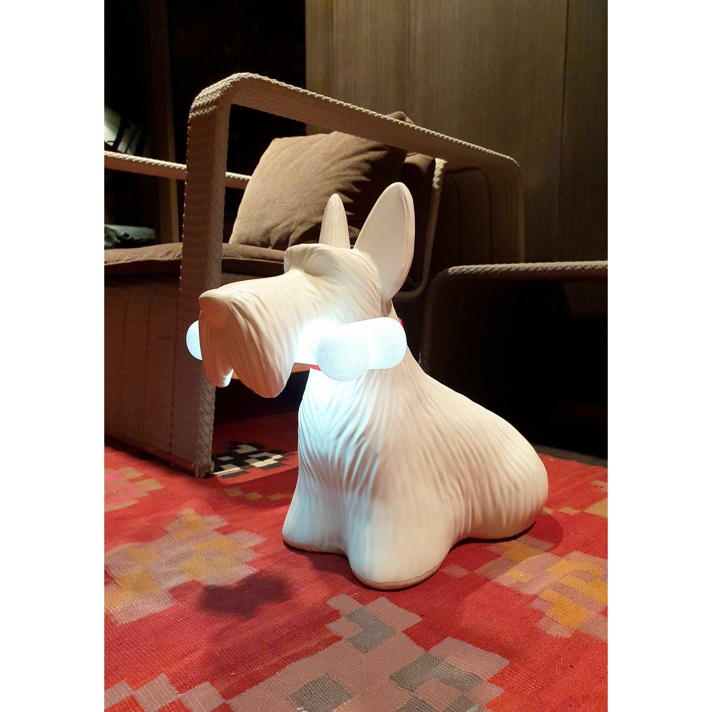 La lampe Qeeboo Scottie par Stefano Giovannoni, blanc