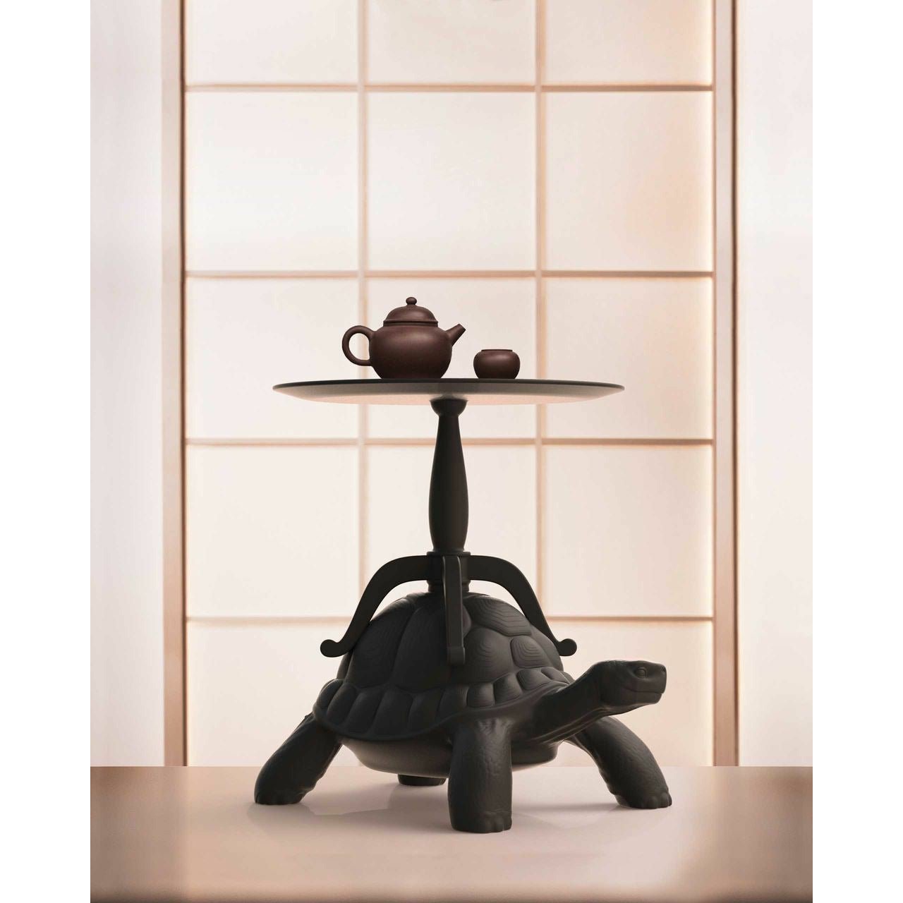 Qeeboo Turtle Carry Coffee Mesa de café, negro