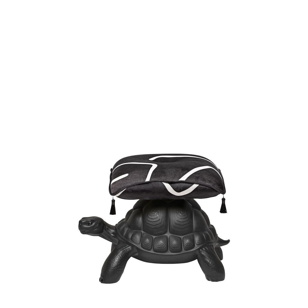 Qeeboo Turtle Carry Puff, negro