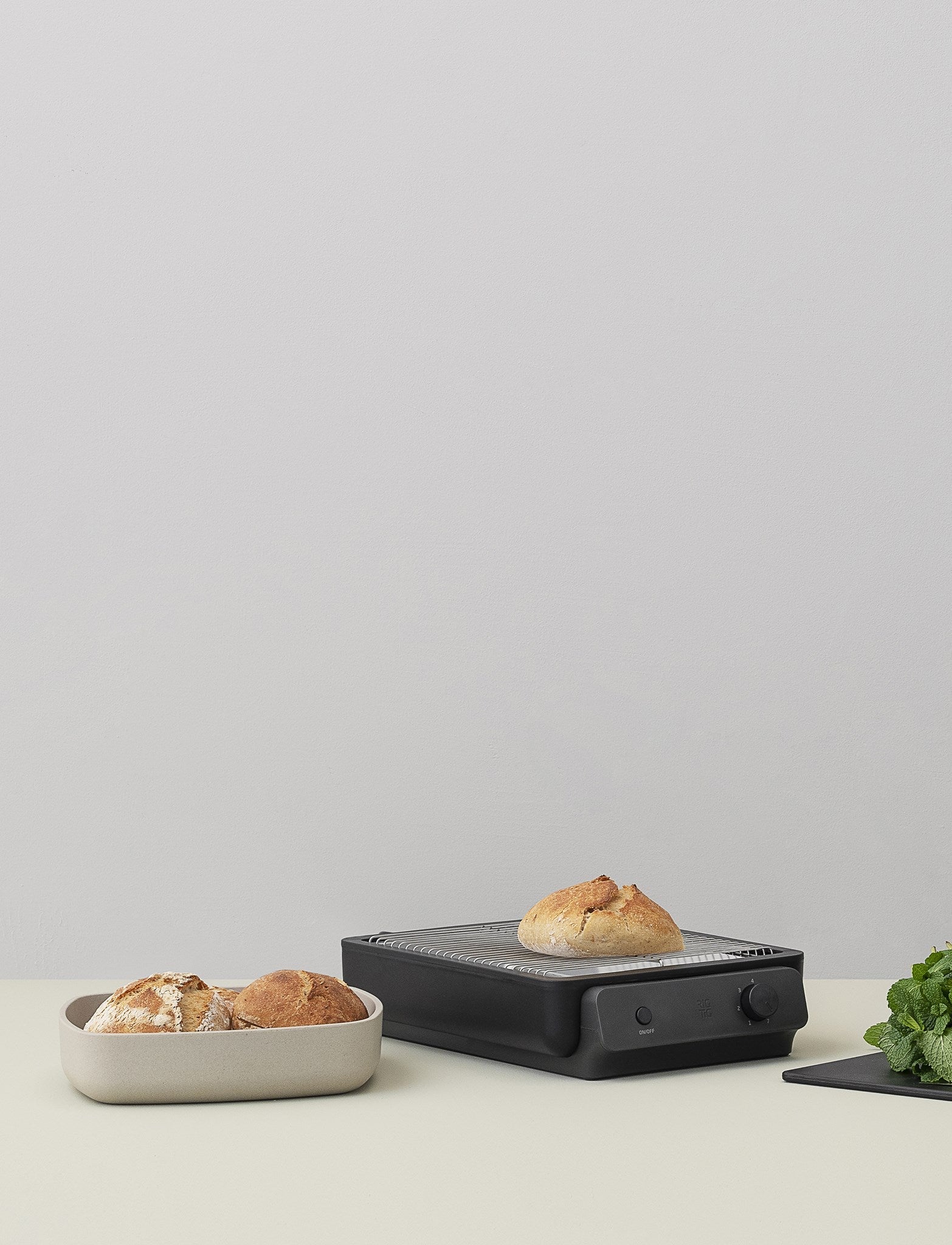 Rig Tig Foodie Flat Toaster, Negro