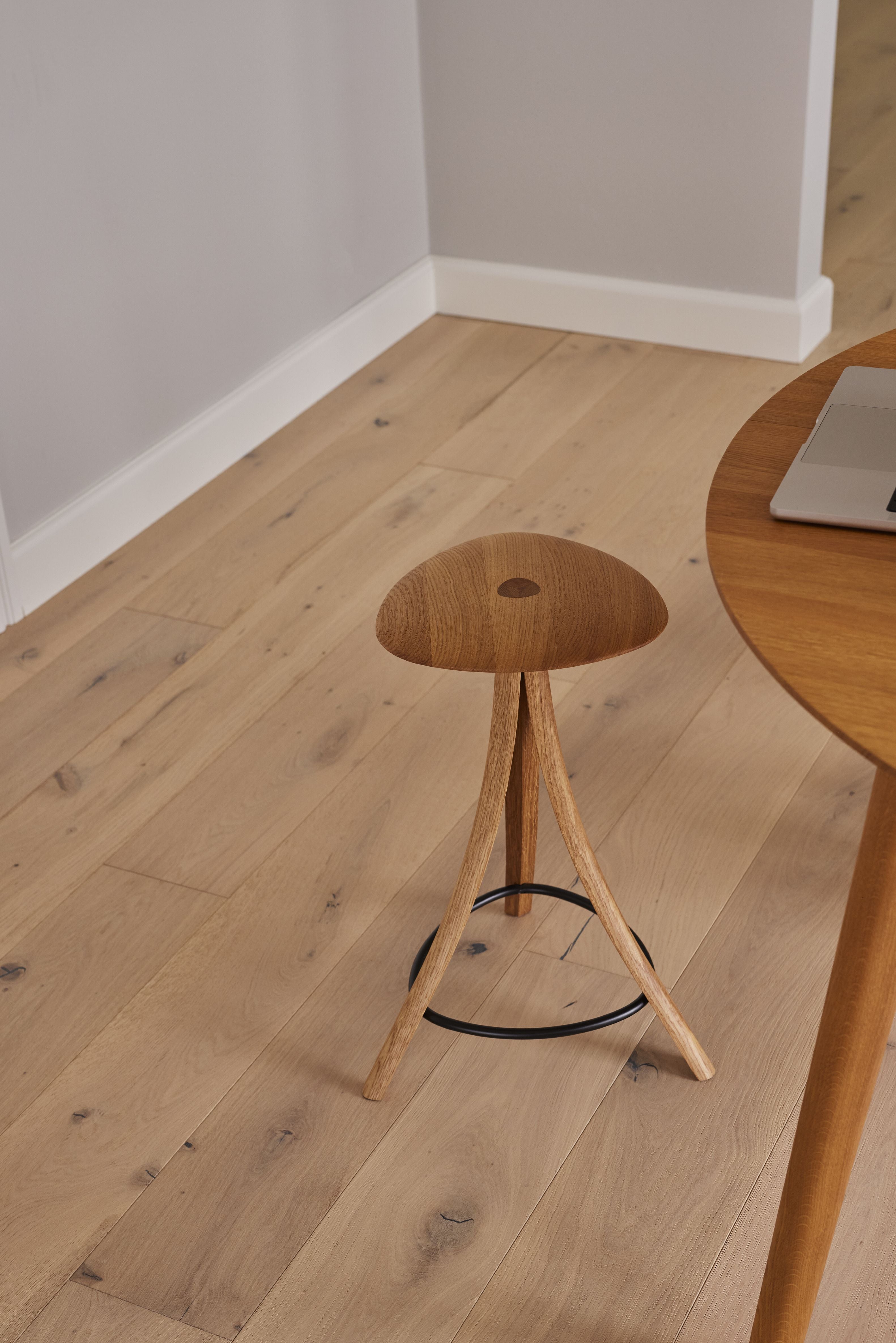 Ro Collection Clover Stool, Oak/Oil