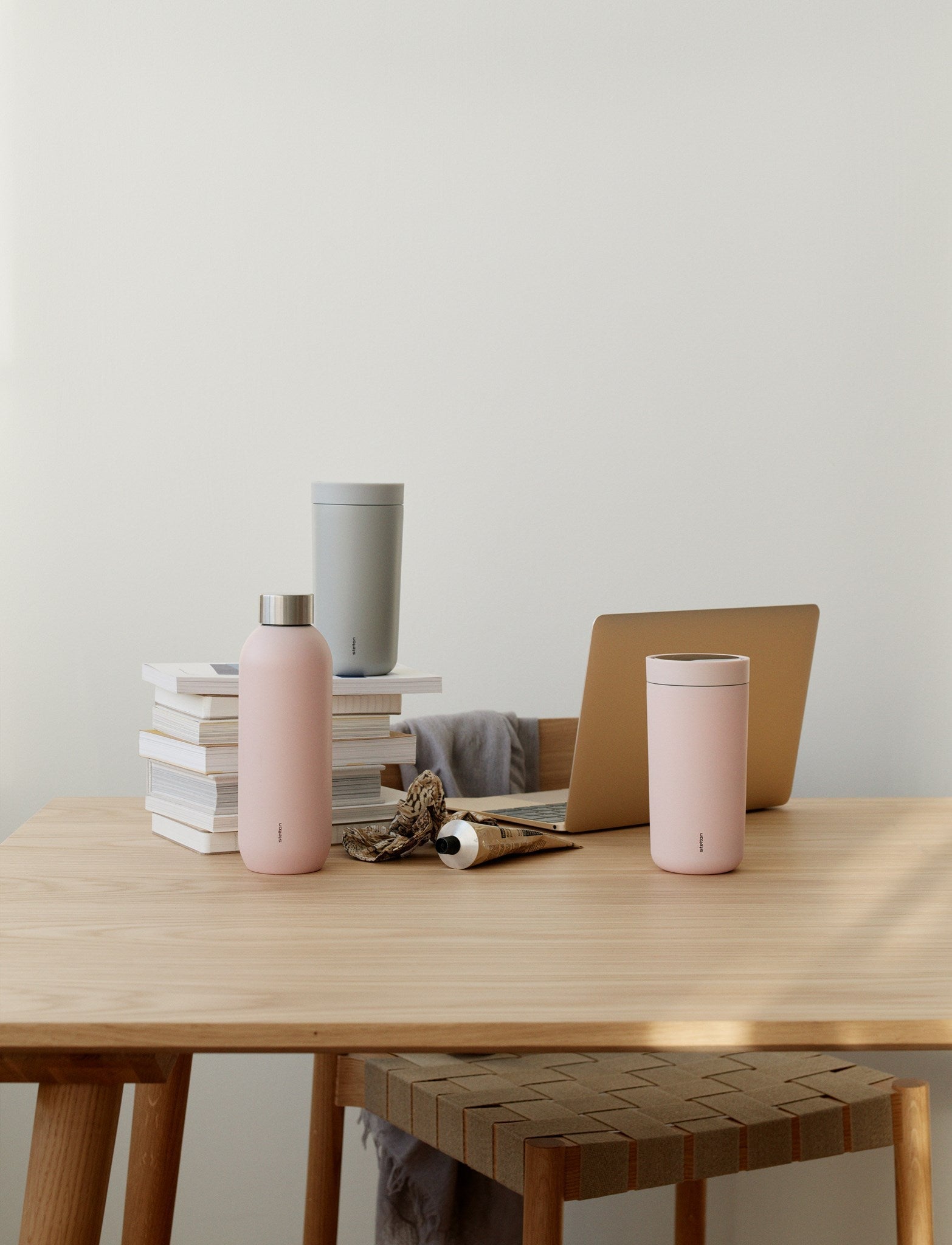 Stelton para ir a hacer clic en Thermo Taza 0,4 L, suave gris claro