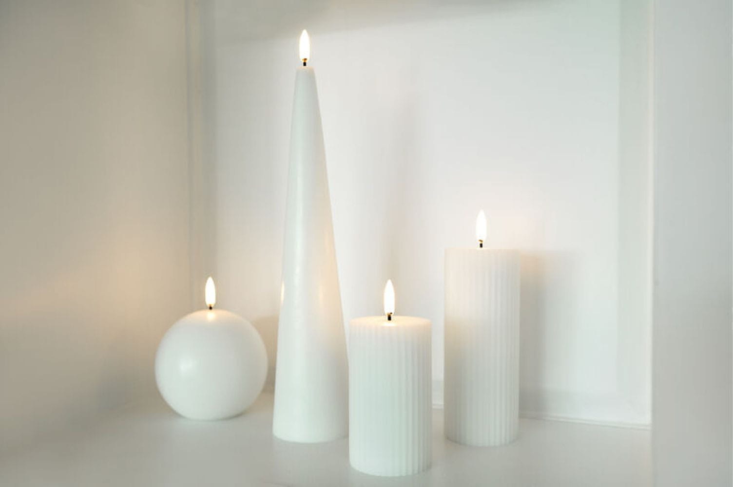 Uyuni belysning Led Cone Candle 3 D Flame 6,8x30 cm, Nordic White