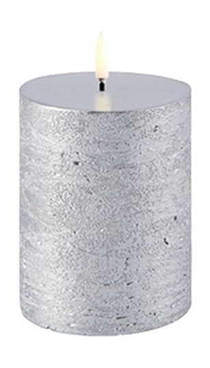 Uyuni belysning førte søjle stearinlys 3 d flamme Øx H 5,8x10,1 cm, metallisk sølv