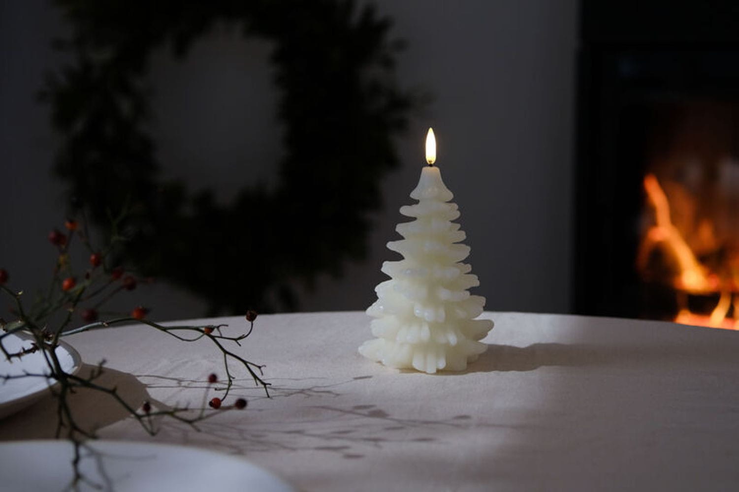 Uyuni Lighting LED Weihnachtsbaum H 15 cm, Elfenbein