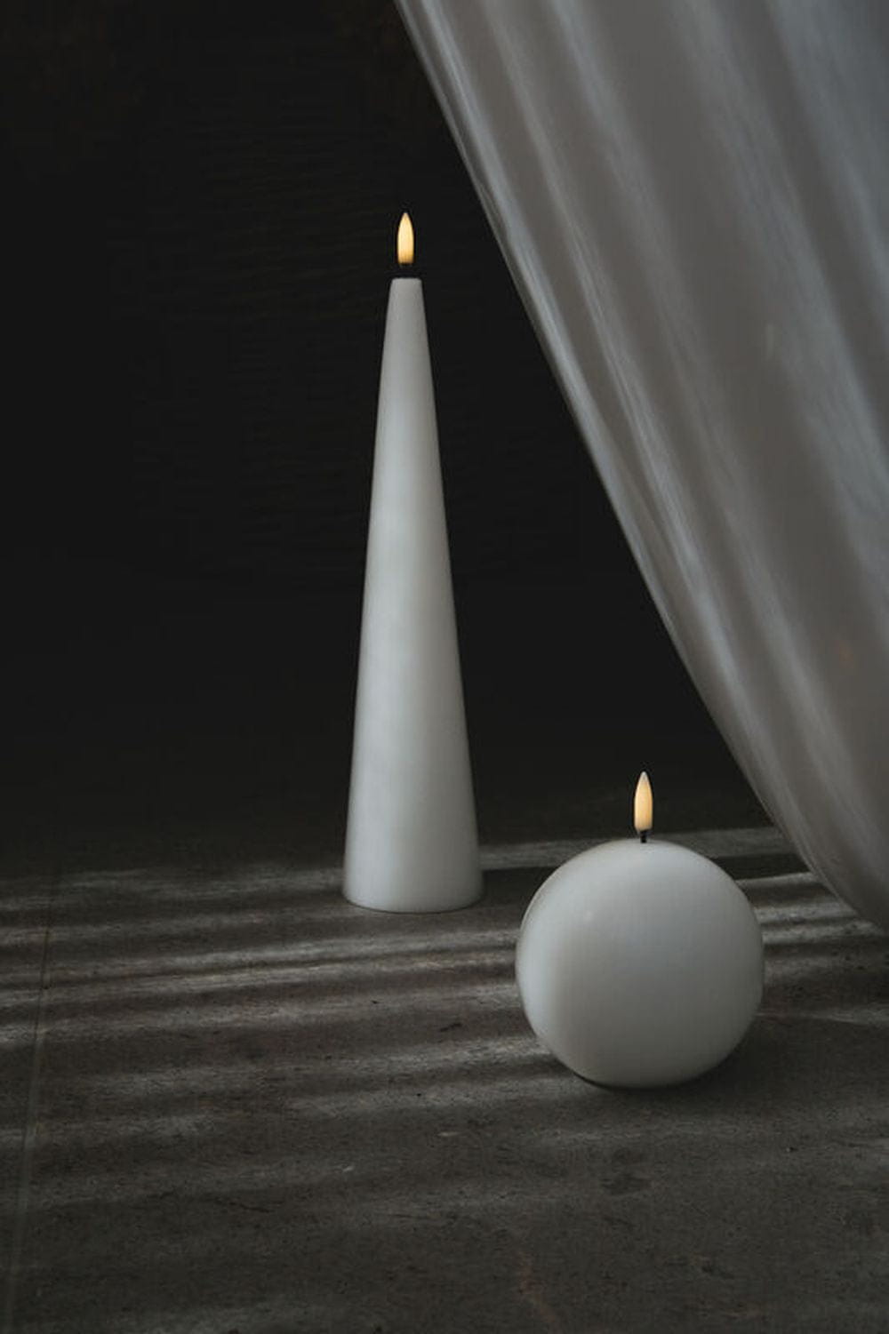 Uyuni belysningsrunde LED -stearinlys 3 d flamme 10 cm, nordisk hvid