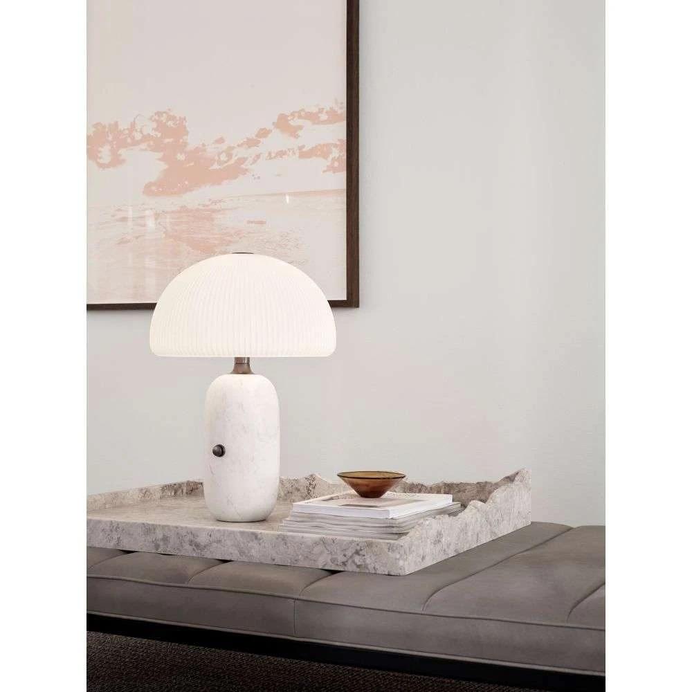 Lámpara de mesa de escultura VIPP 592, blanco