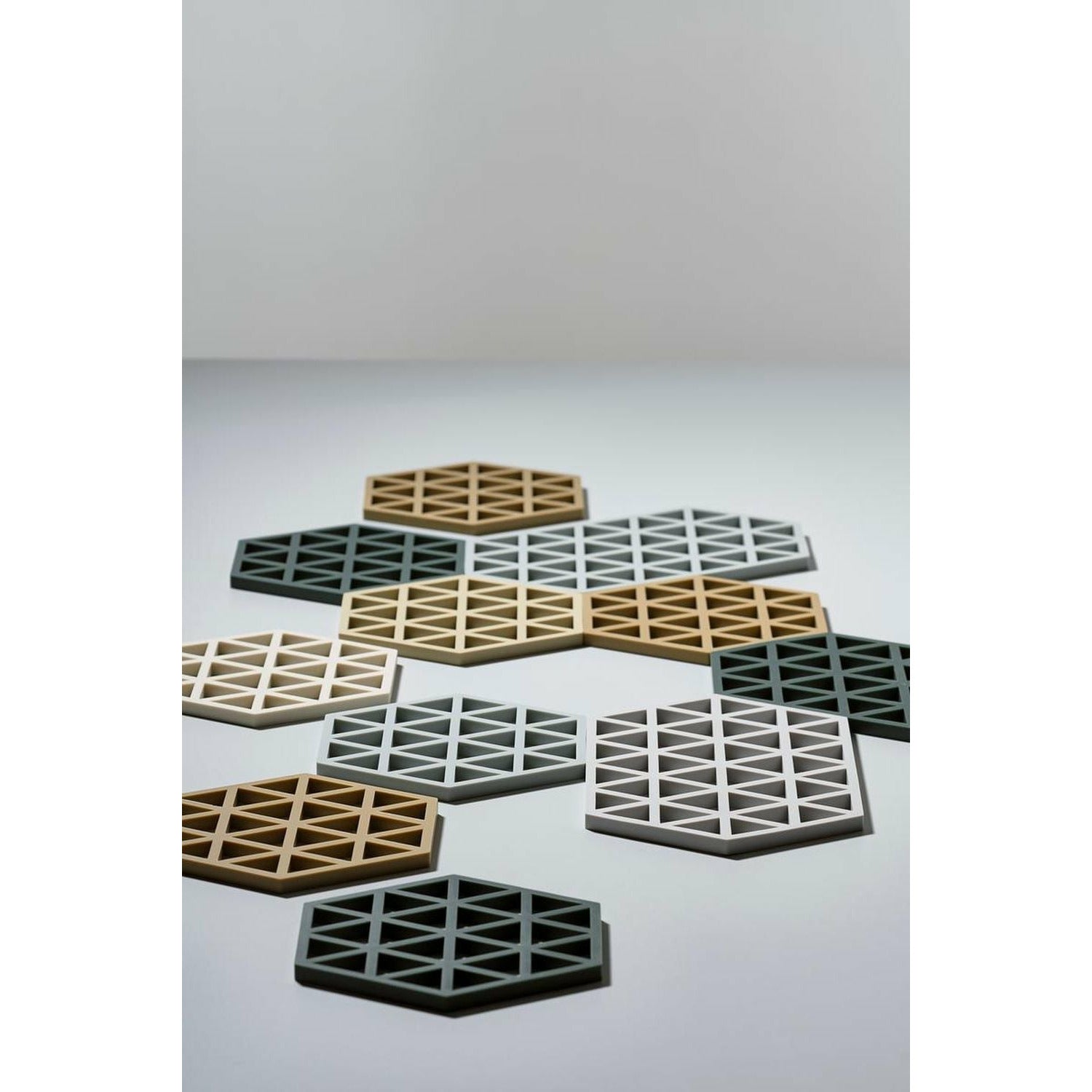 Zone Dänemark -Dreiecks Coaster 24 x14 cm, cool grau
