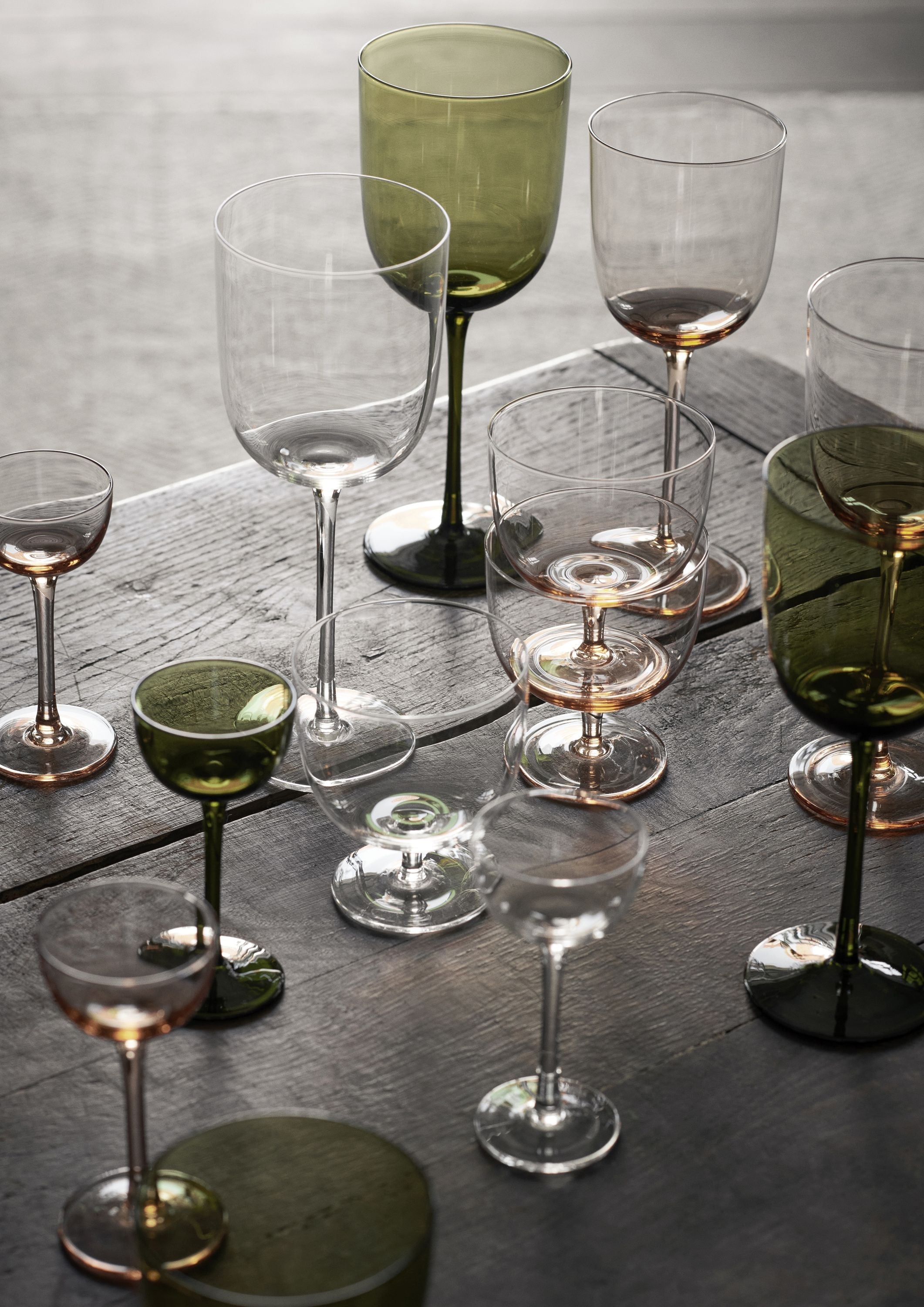 Ferm Living Host Red Vine Glasses 36 Cl Sæt på 2, Moss Green