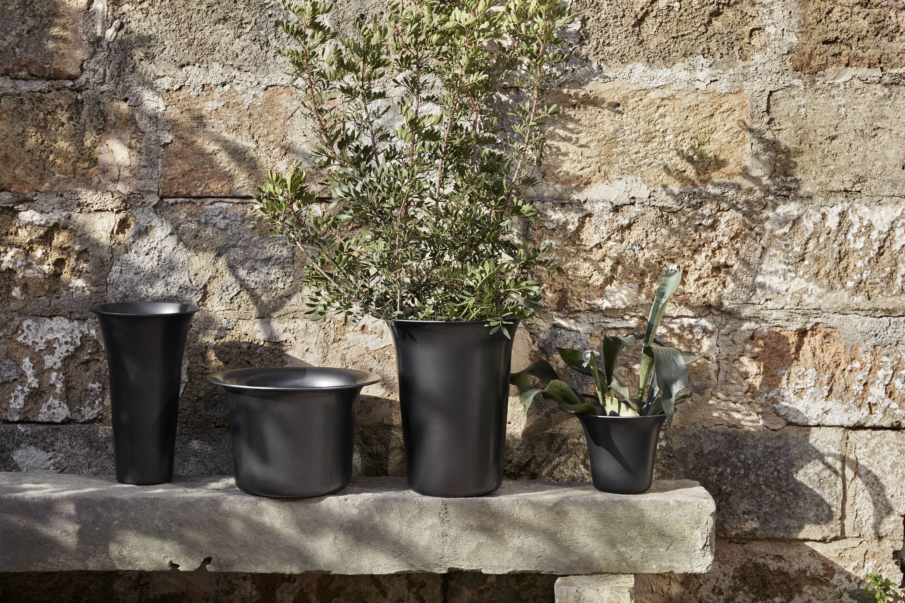 Ferm Living Spun Alu Pot, Blackened Aluminium